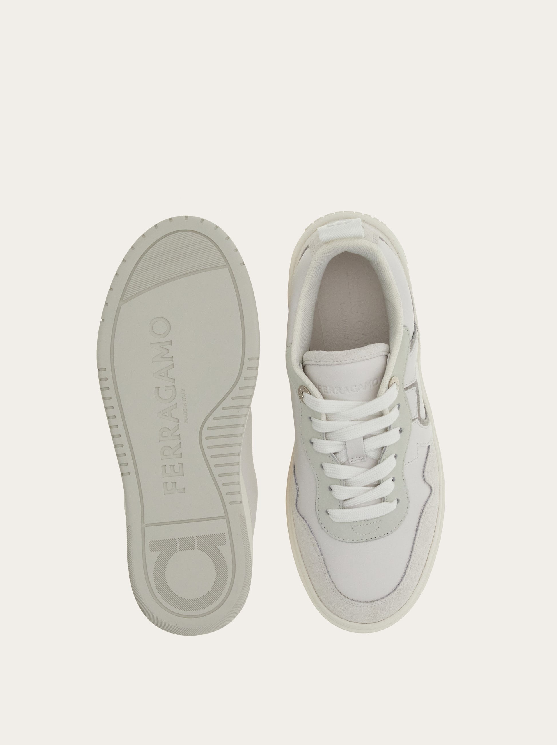 Salvatore Ferragamo｜SNEAKERS (030576 770225) Low-top sneaker with logo - Women | Ferragamo