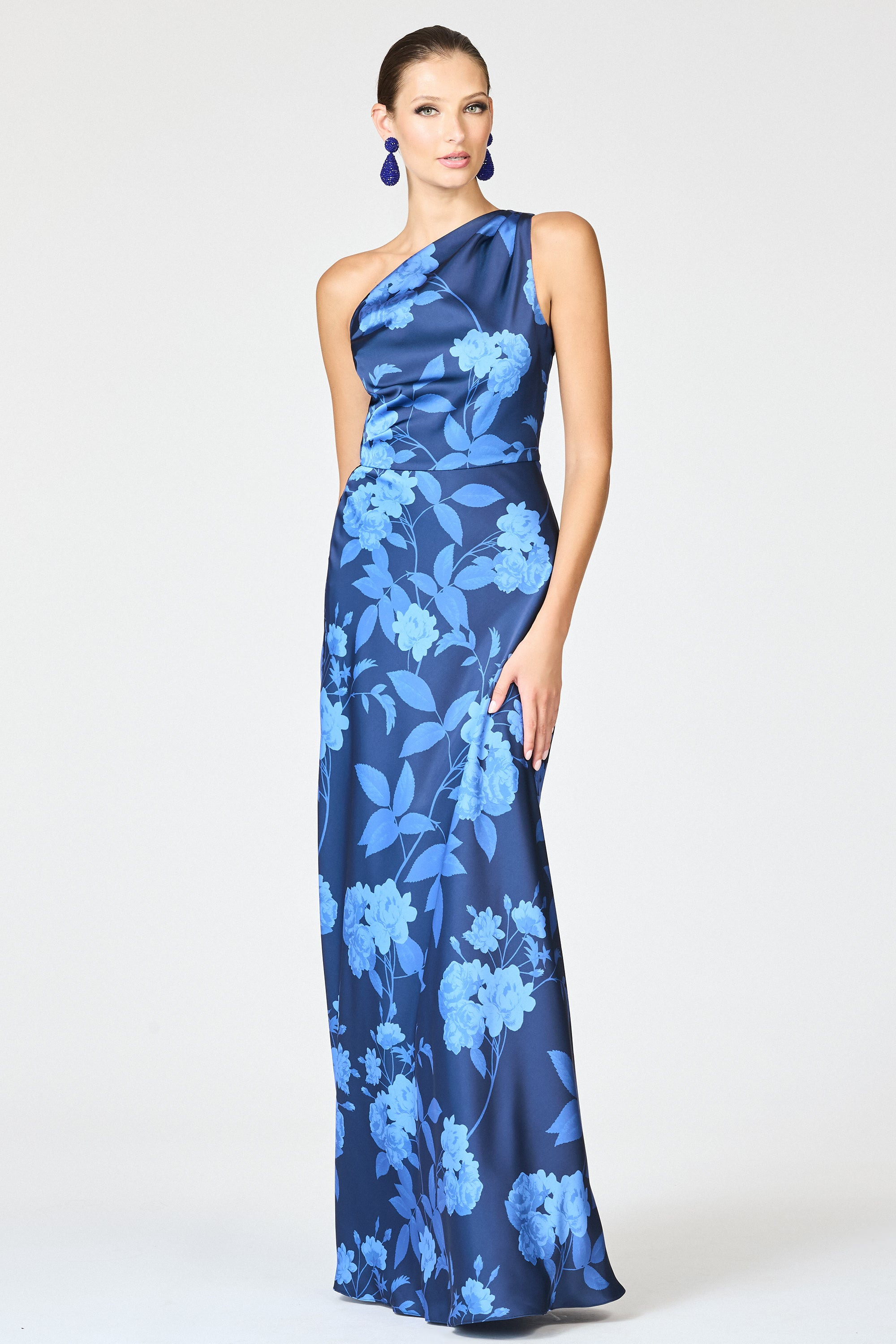 DELPHINE GOWN - GALAXY ROSES - 4