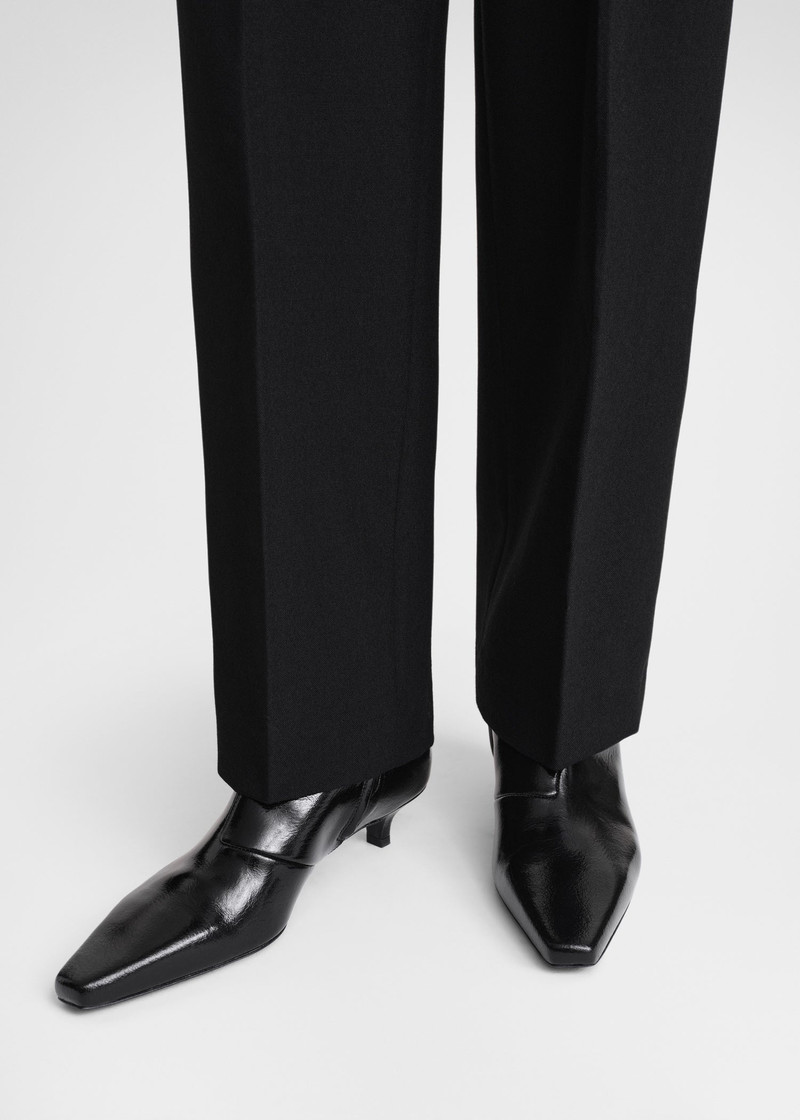 Totême The Slim Ankle Boot black patent outlook