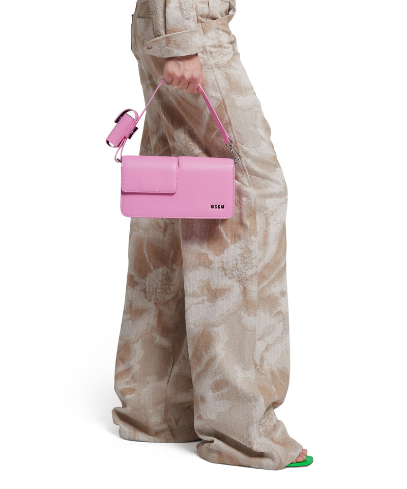 Double flap baguette bag with metallic logo 6