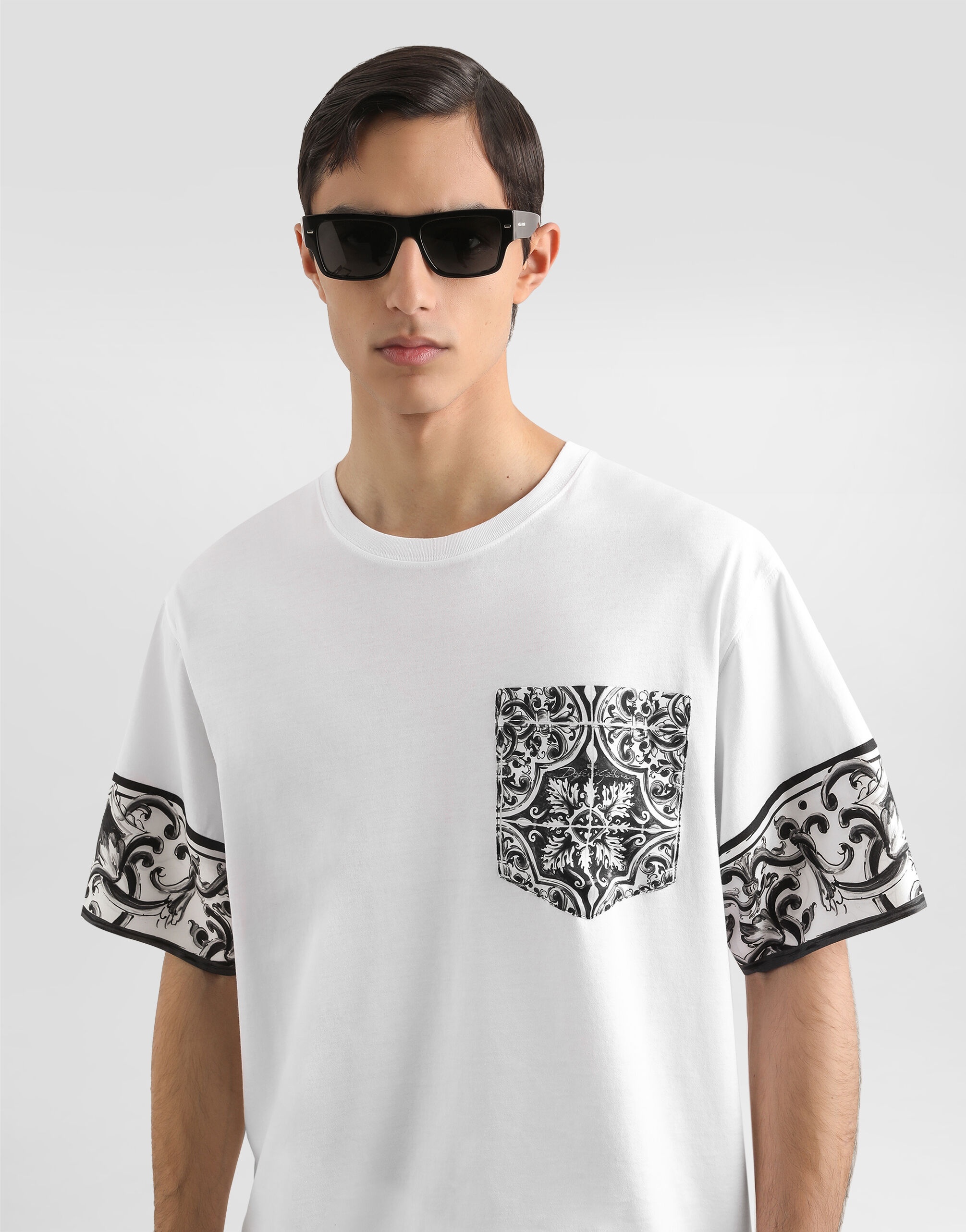 Short-sleeved t-shirt with majolica print - 4