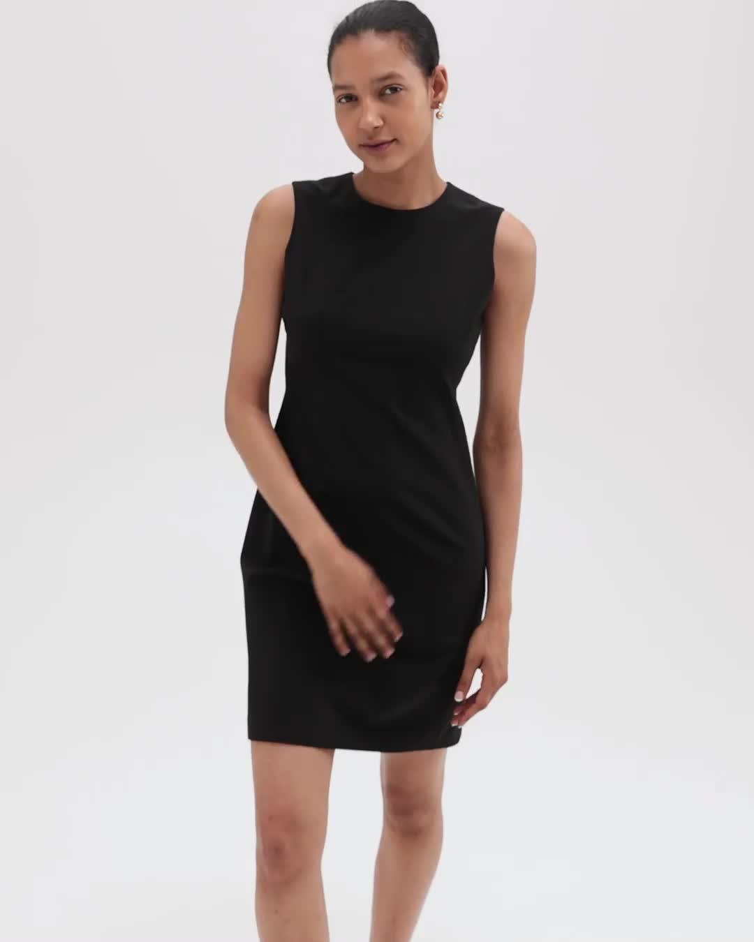 Sleeveless Fitted Dress in Good Wool - 6
