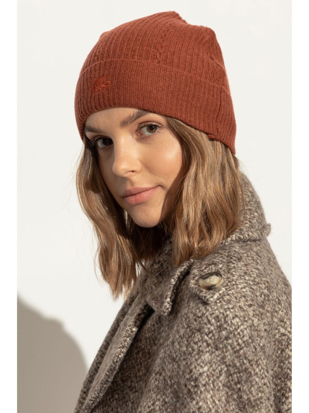 embroidered-logo beanie - 2