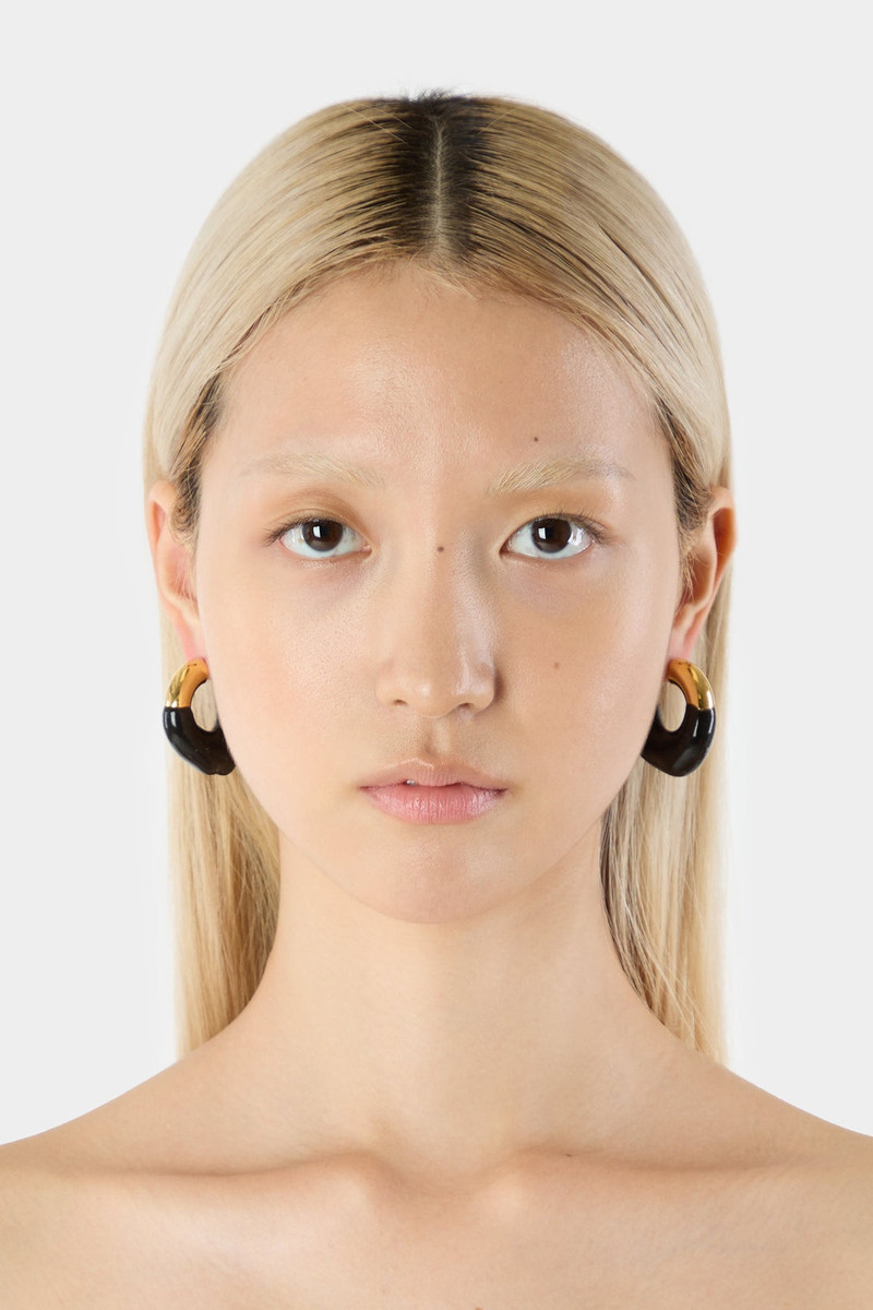 SUNNEI SMALL RUBBERIZED EARRINGS GOLD / black outlook