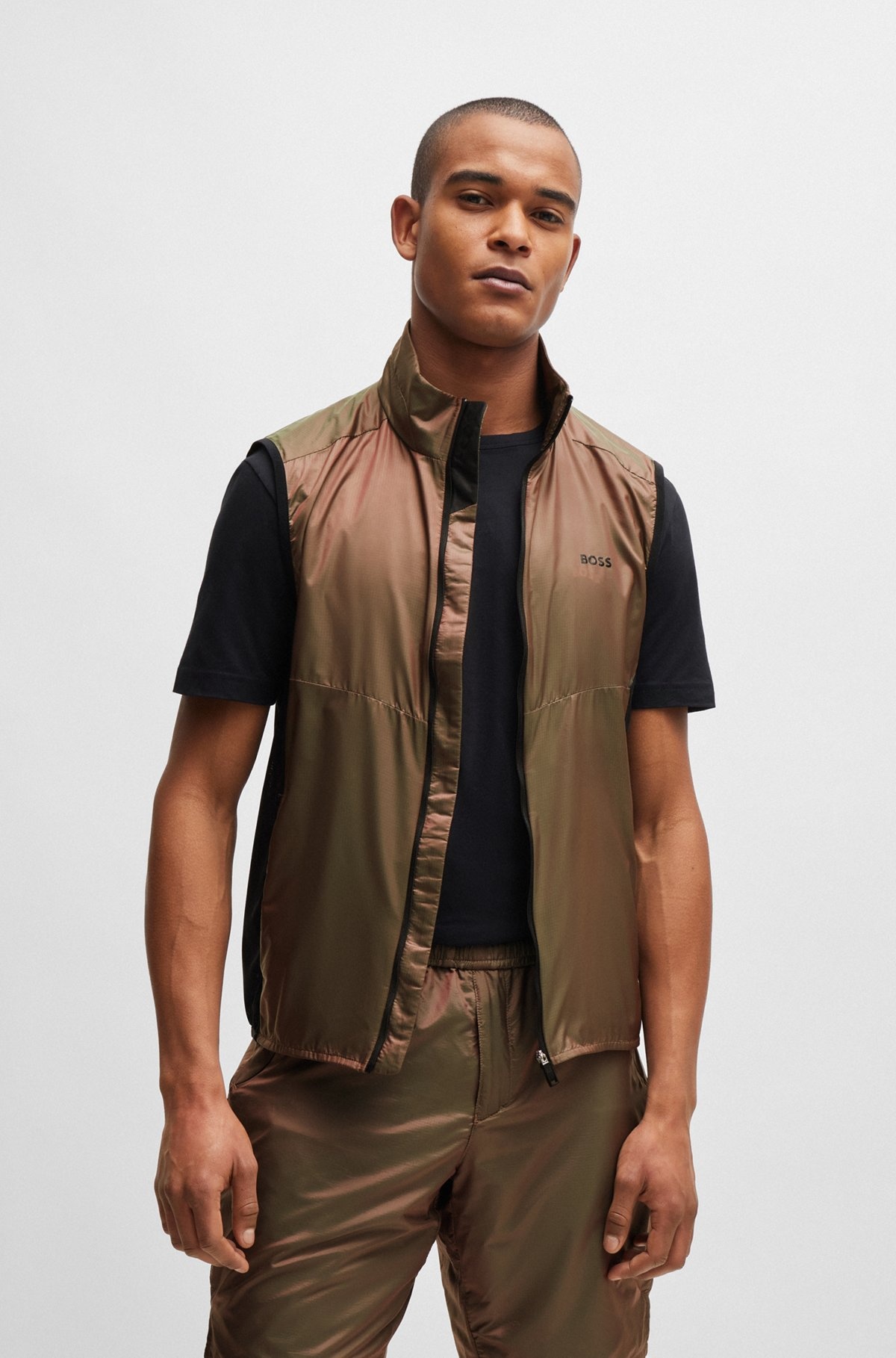 WATER-REPELLENT PACKABLE GILET IN IRIDESCENT RIPSTOP MATERIAL - 2