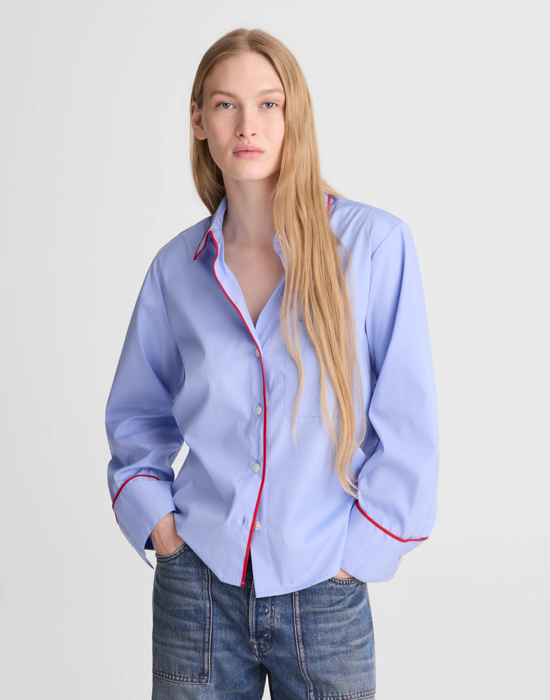 The Signature Y-Neck Shirt in Poplin 2