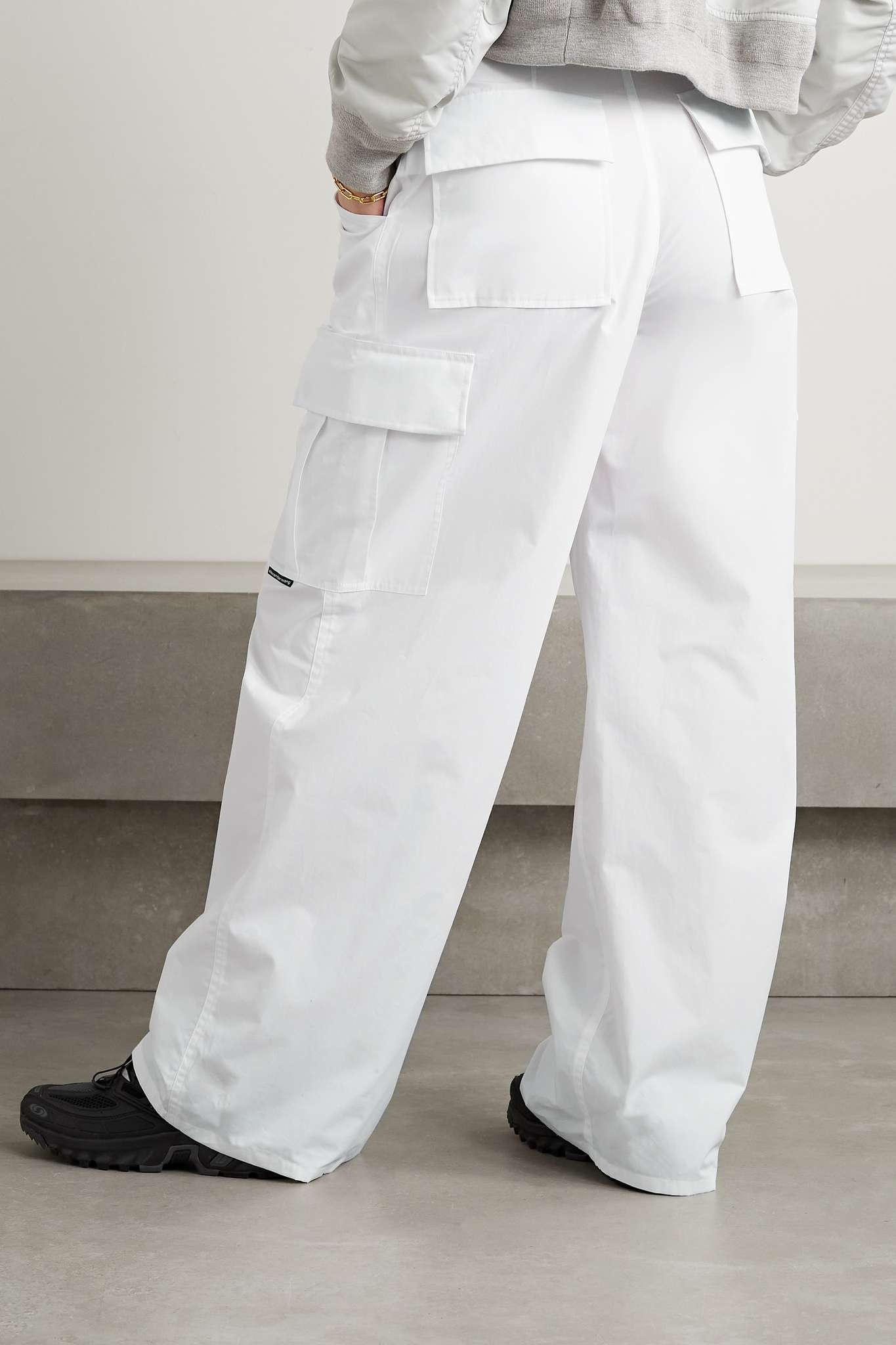 Cotton-poplin wide-leg cargo pants - 3