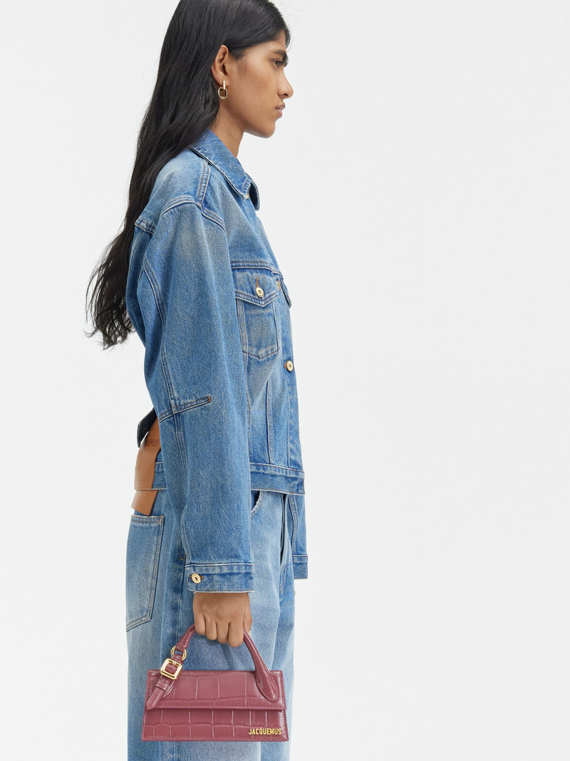 JACQUEMUS Le Chiquito long boucle outlook