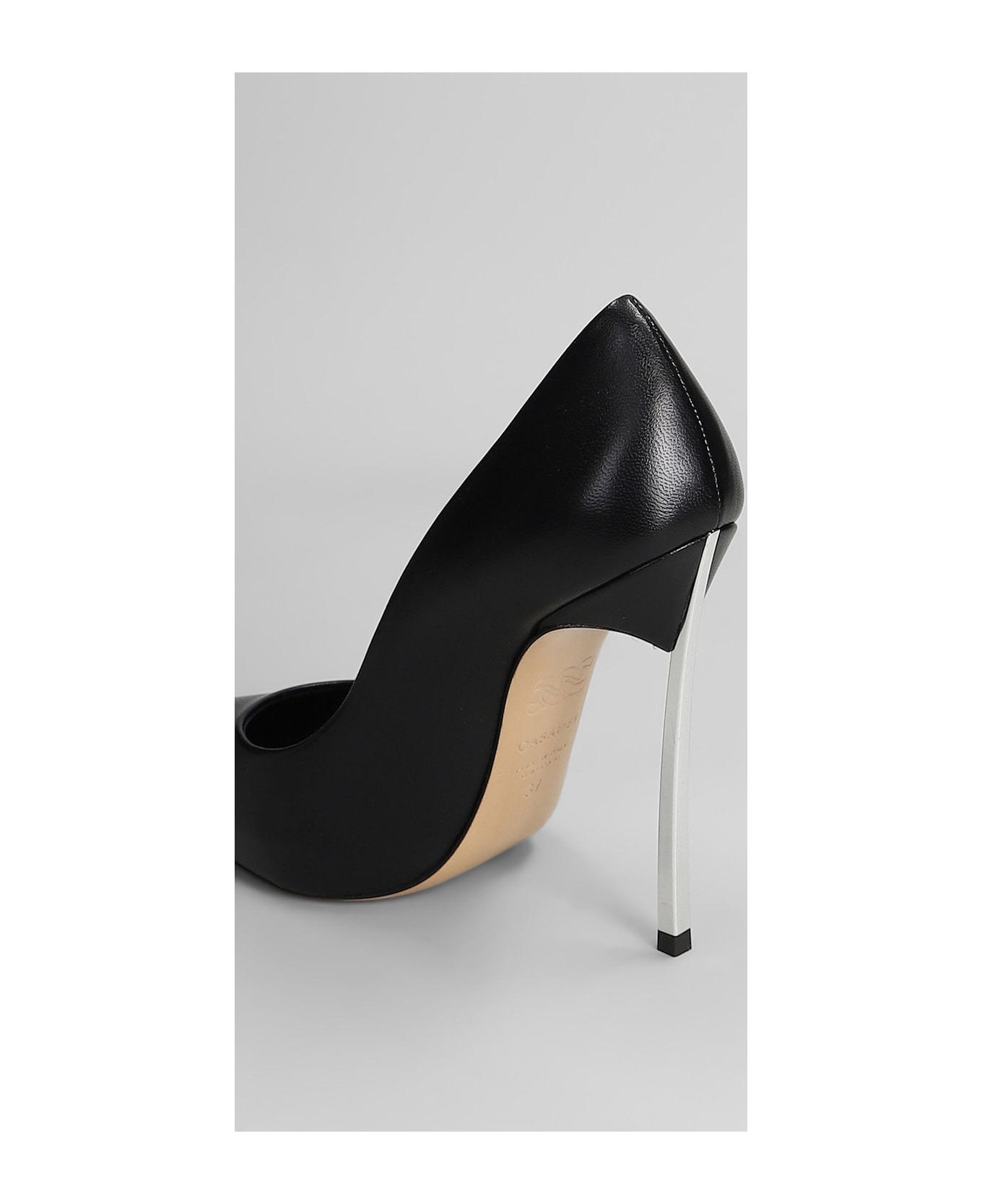 Blade Pumps In Black Leather - 5