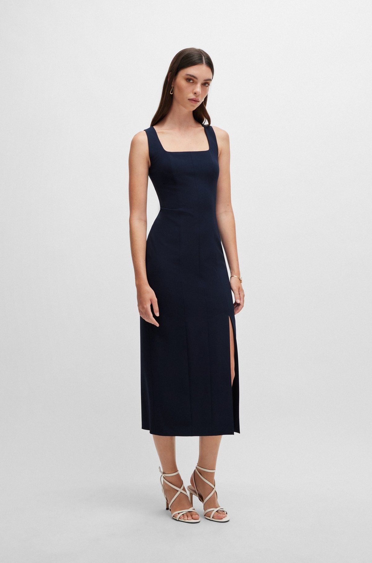 BUSINESS DRESS WITH SEAMING DETAILS - 3