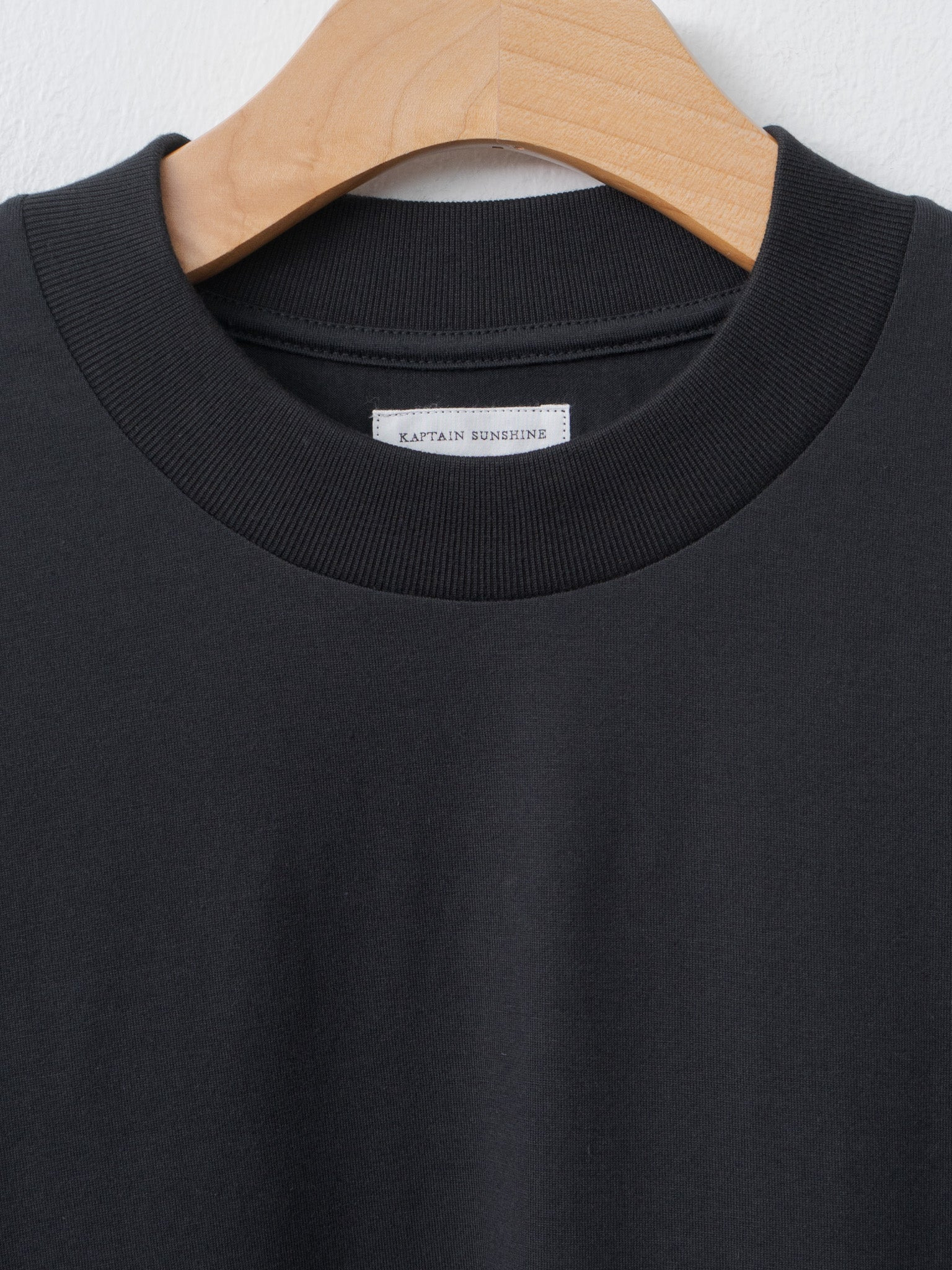 Suvin Supima Tube L/S Tee Light - Black - 5