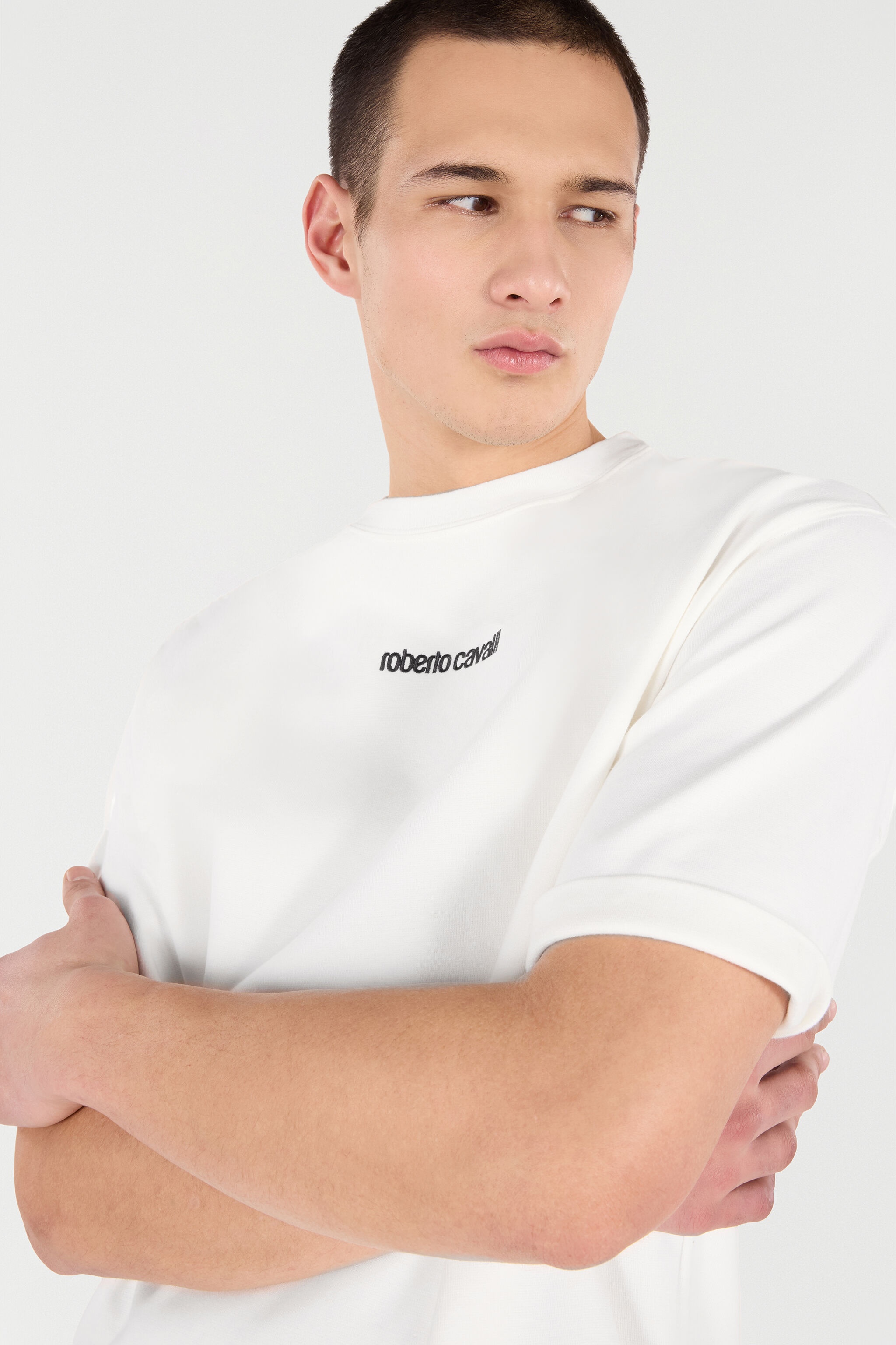 T-Shirt with Embroidered Logo - 7