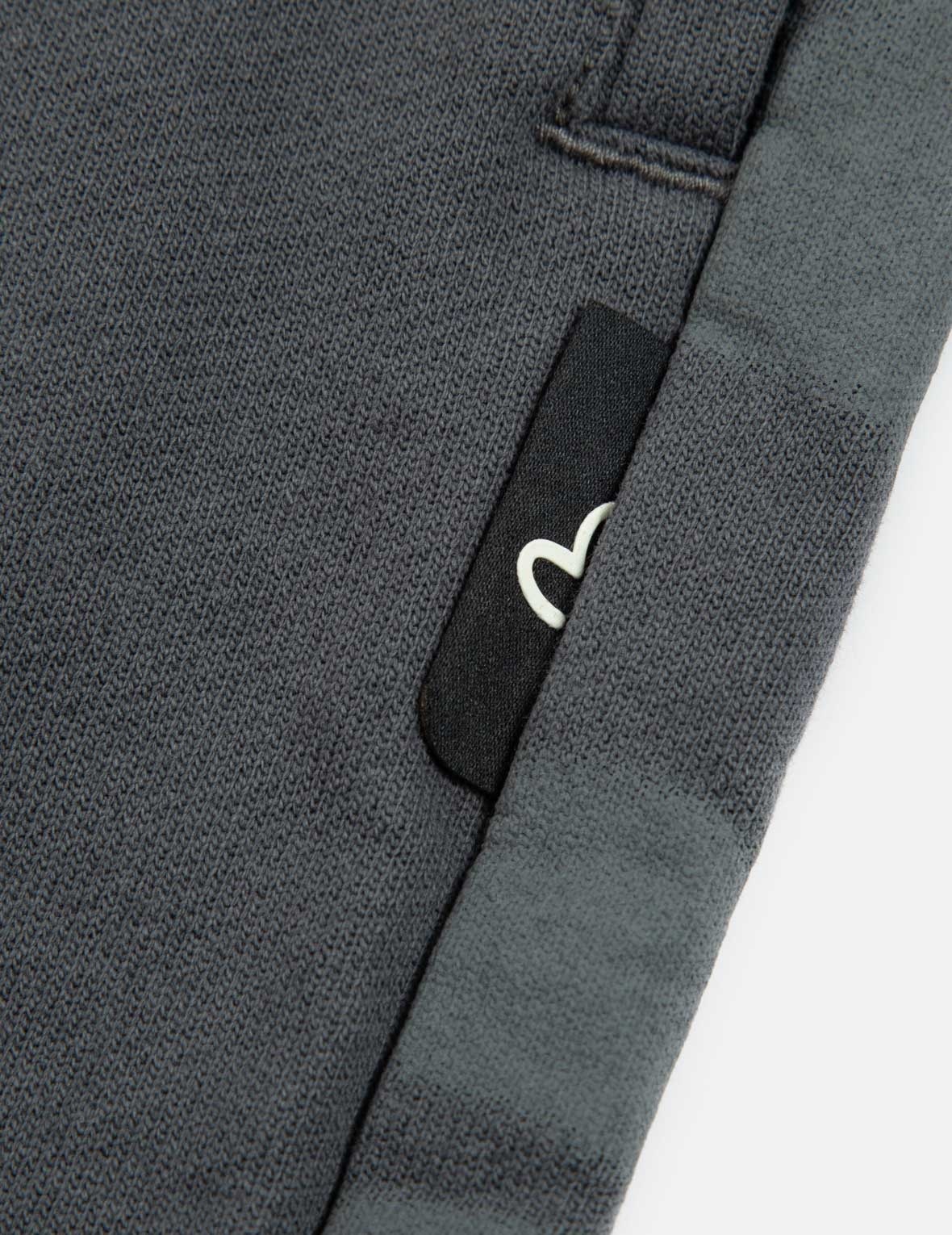 SEAGULL EMBROIDERY AND STENCIL GODHEAD PRINT SWEAT SHORTS - 7
