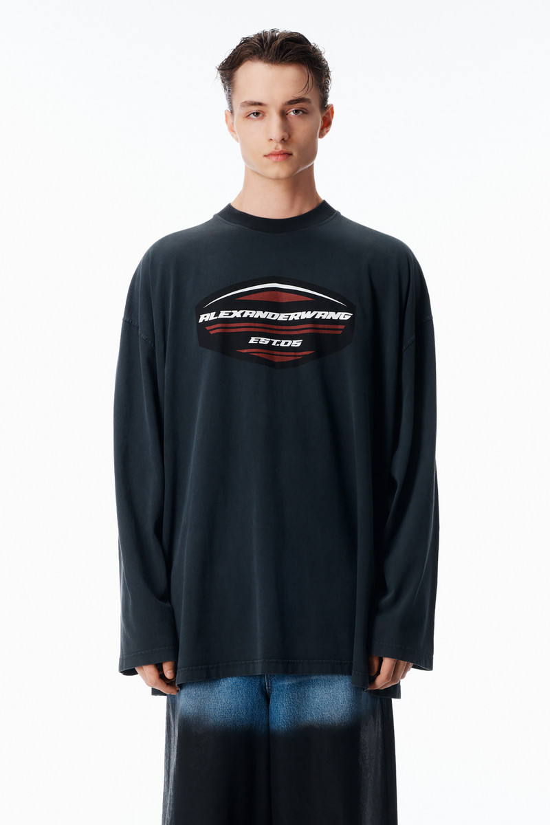 Long Sleeve Shield Graphic Tee in Jersey Oversized 2