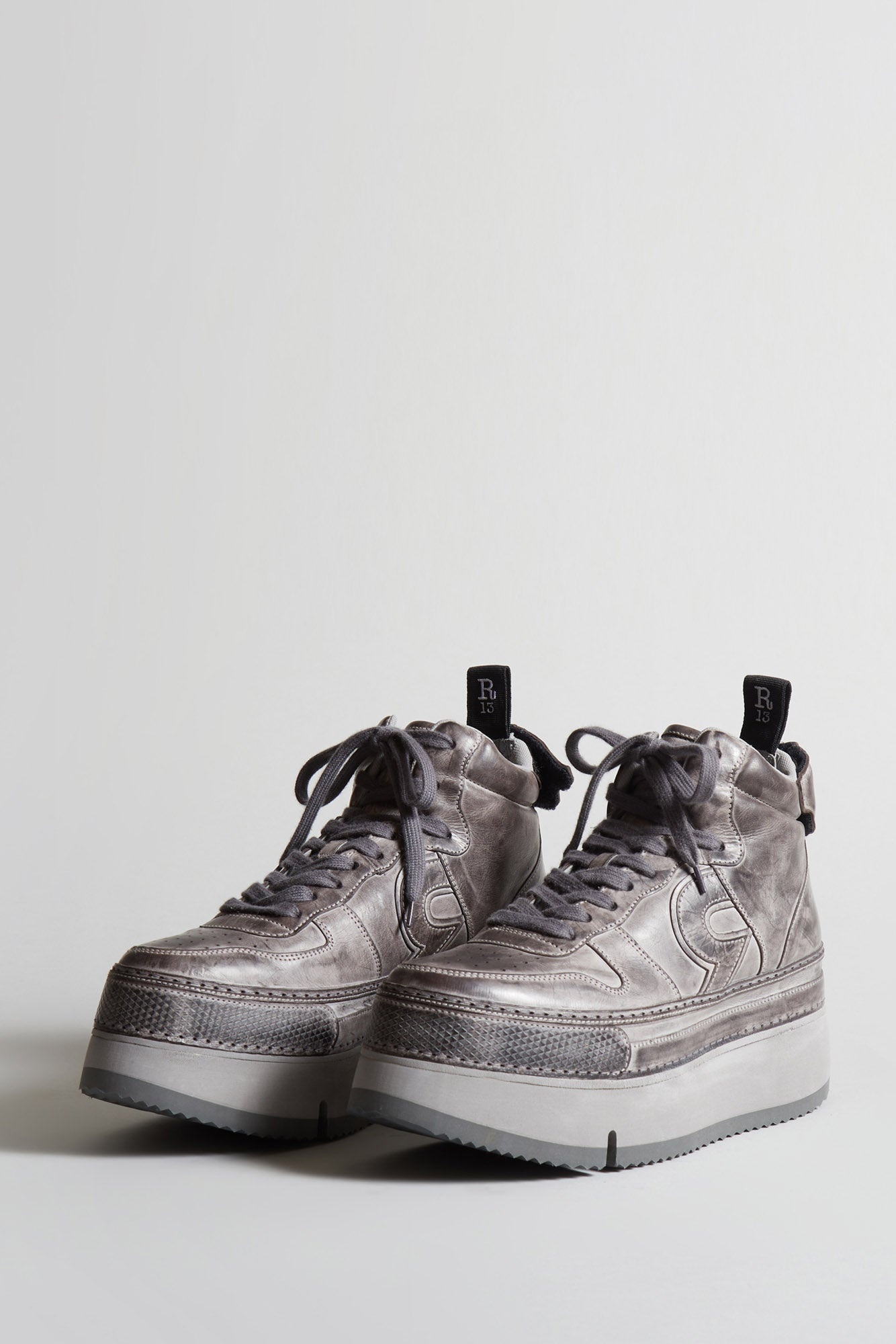 THE RIOT SNEAKER - DISTRESSED GREY LEATHER - 1