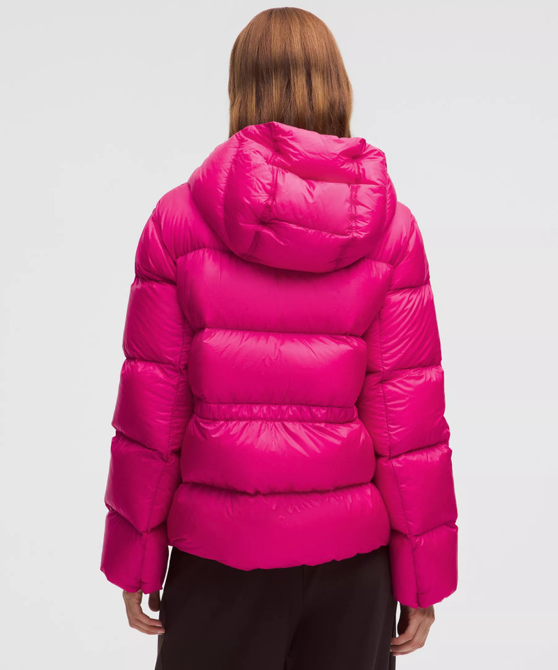 Featherweight 900-Down-Fill Puffer Jacket 3