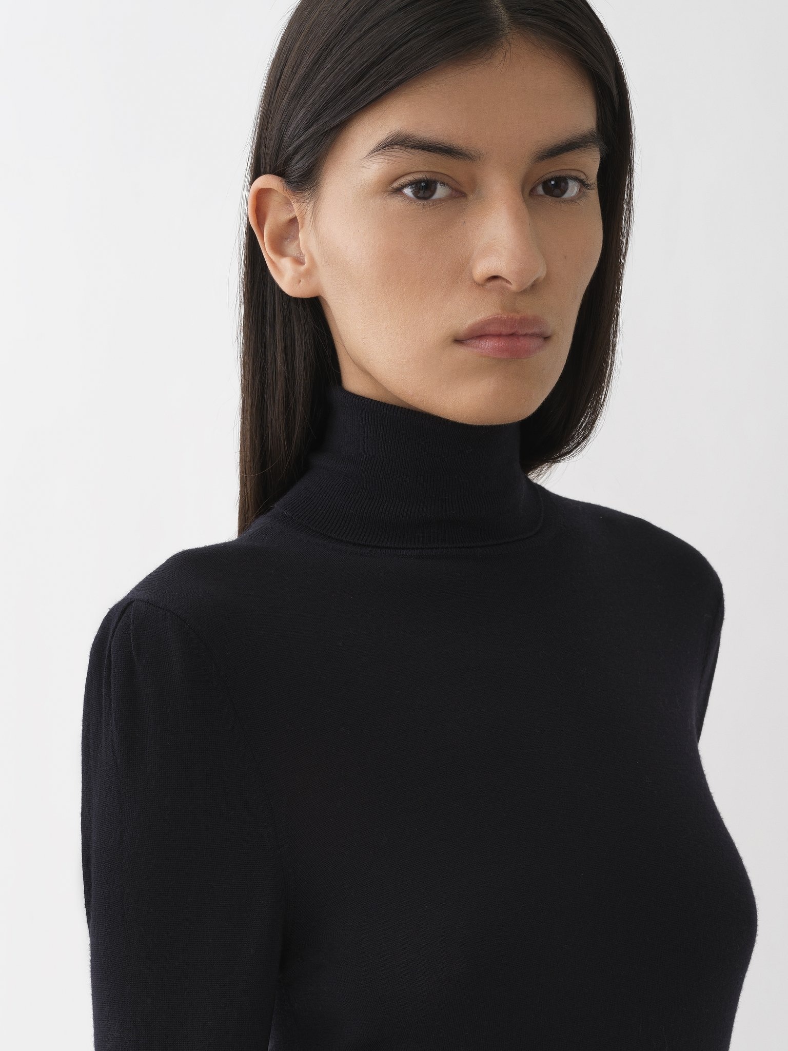 CLASSIC HIGH-NECK SWEATER - 7