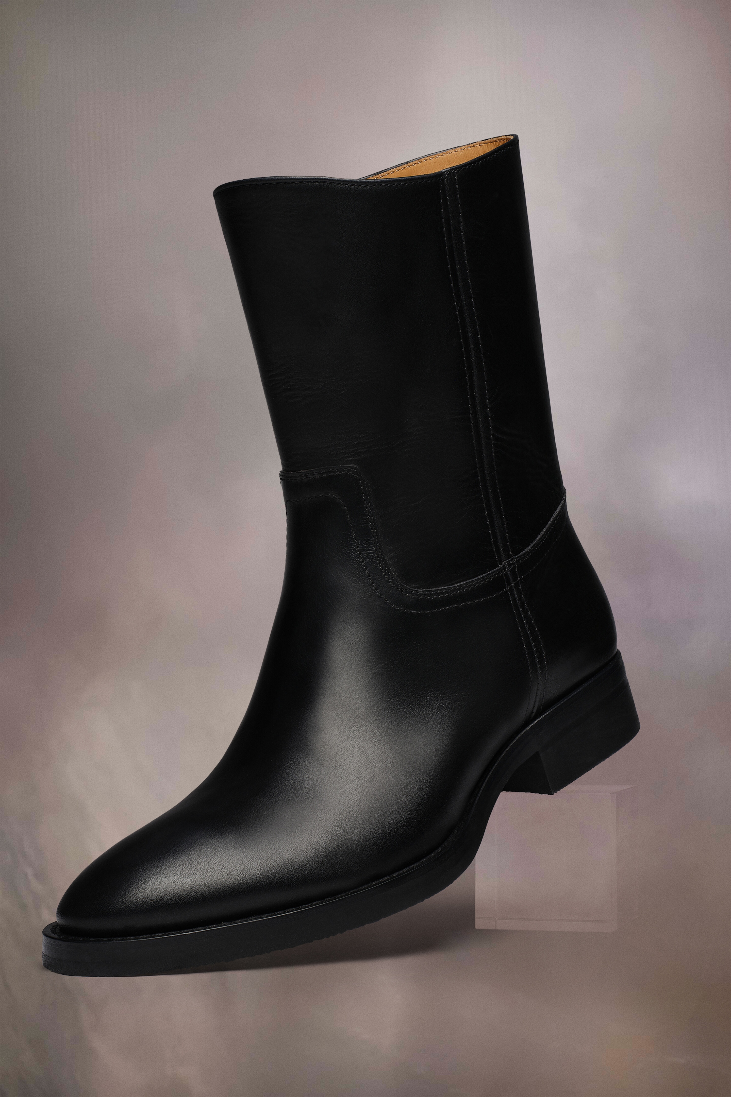 Leather boots - 1