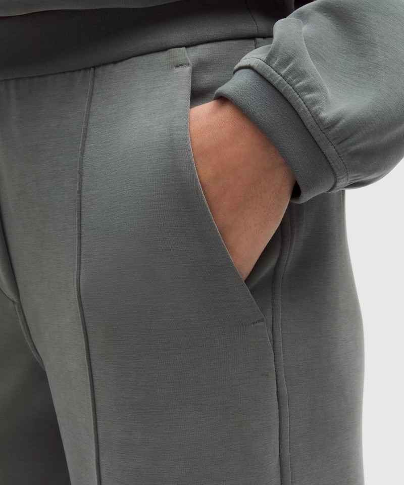 Softstreme Pintuck Mid-Rise Pant *Regular 5
