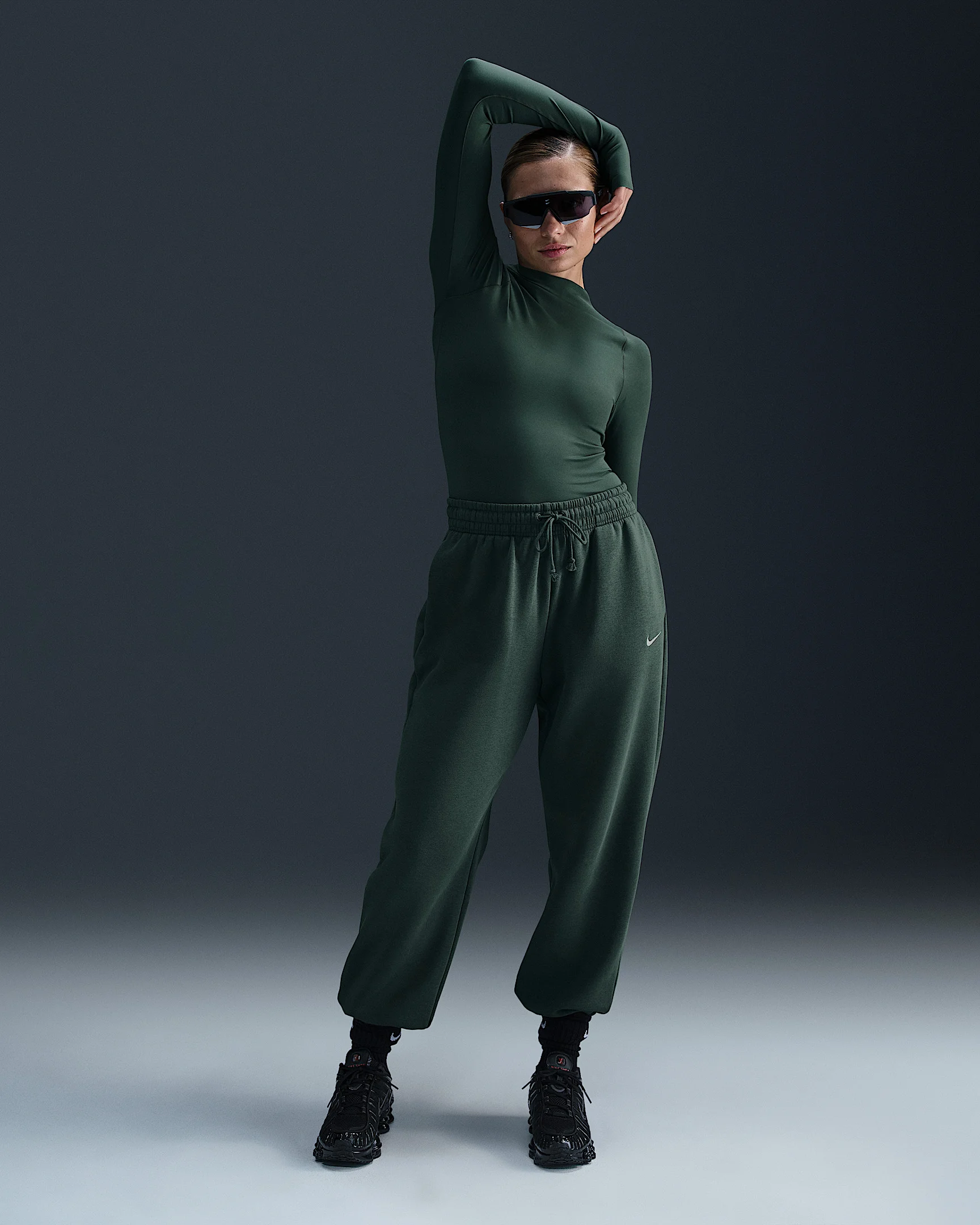 Nike Sportswear Phoenix Fleece Women's High-Waisted Oversized Sweatpants - 1