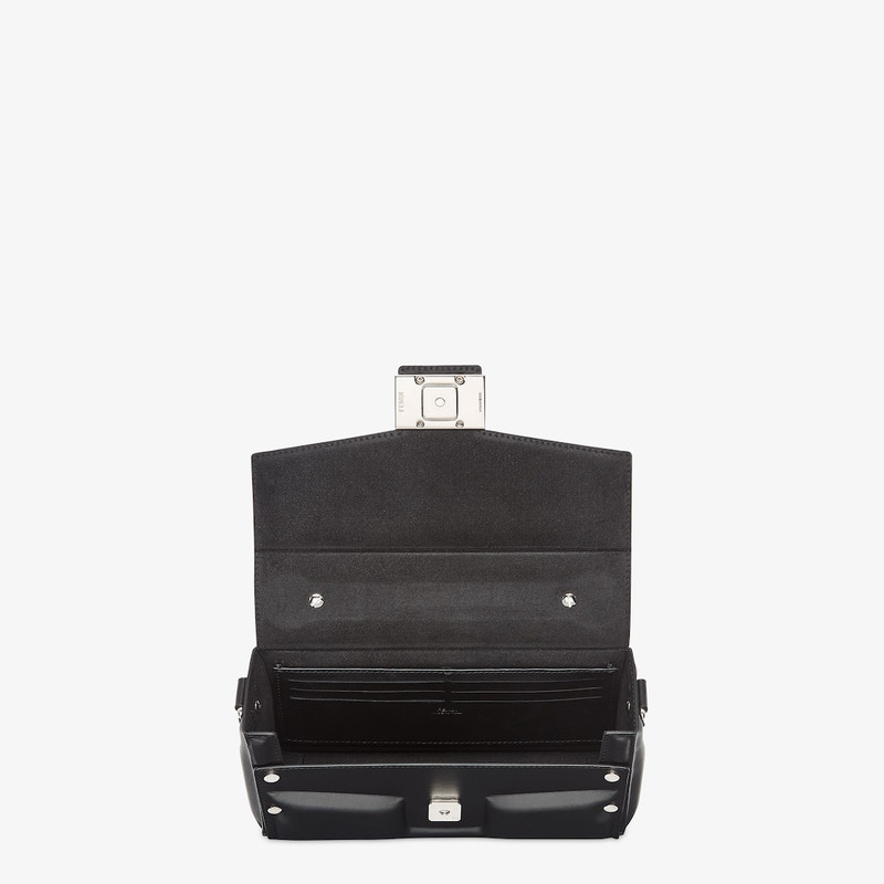 Soft Trunk Baguette 4
