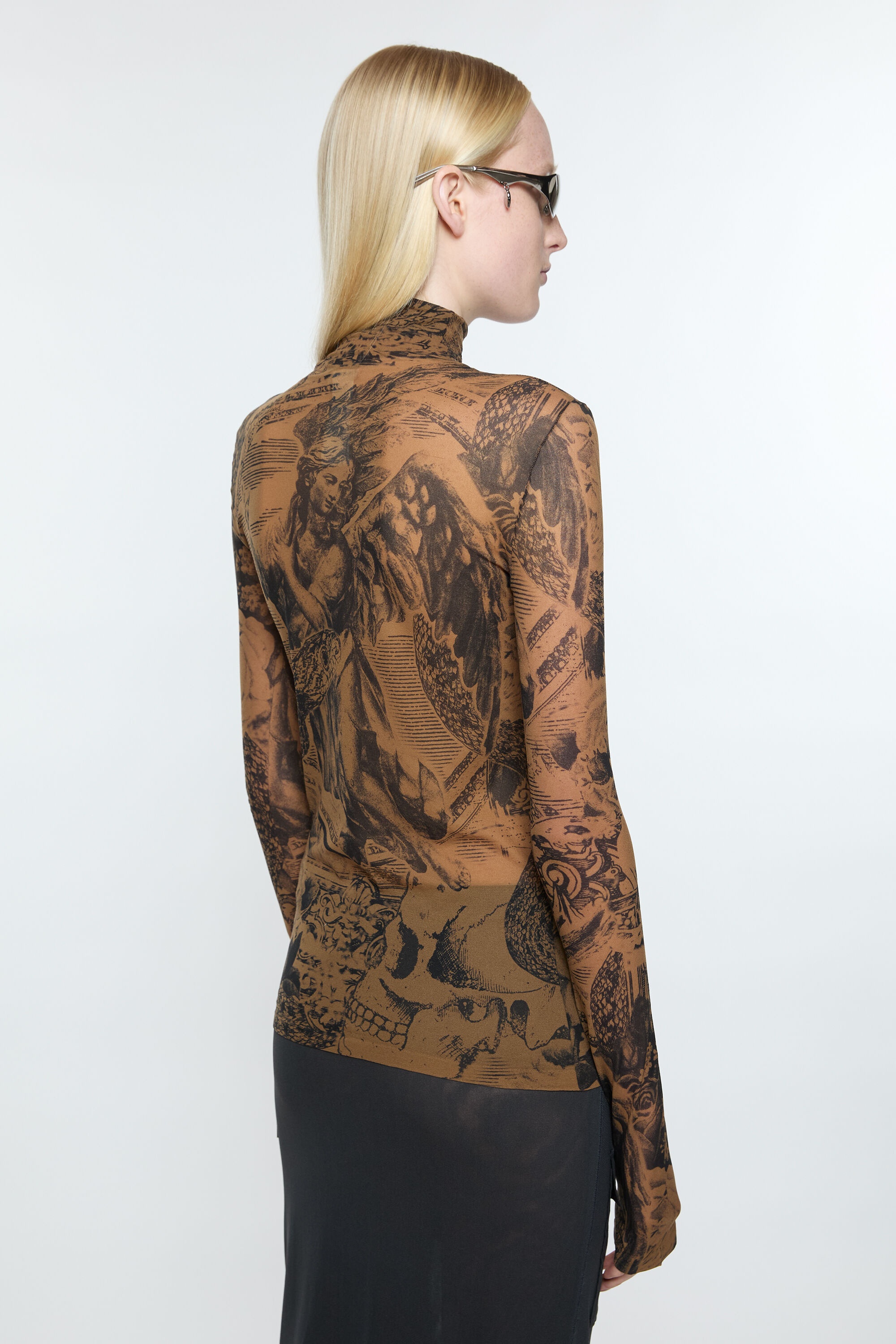 Printed seamless t-shirt - Camel/black - 3
