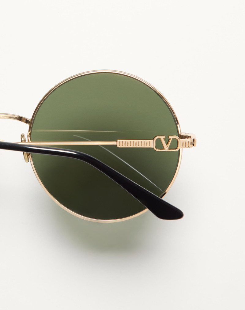 ROUND OVERSIZED METAL FRAME 6