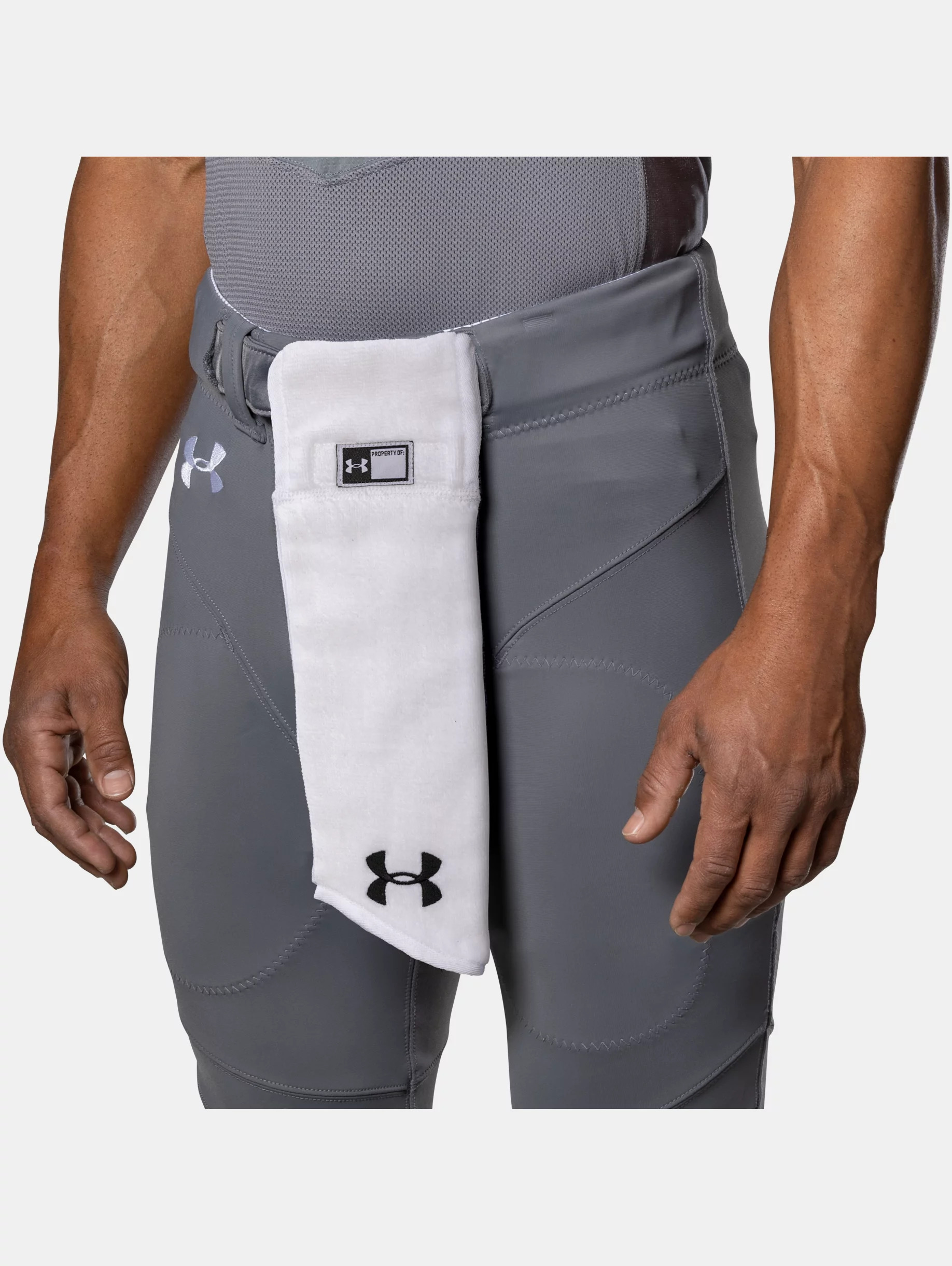UA Skill Football Towel - 3