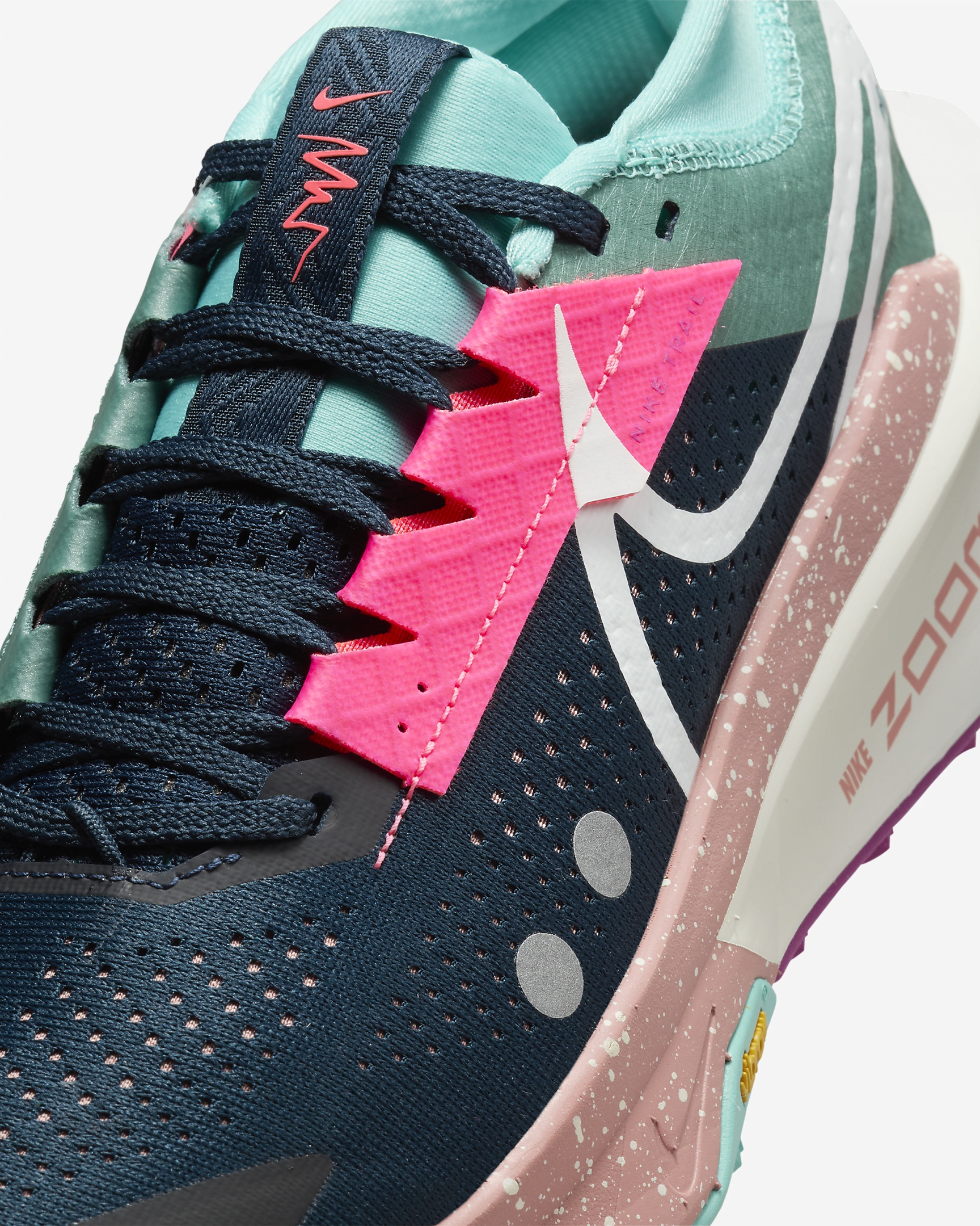 Nike Zegama 2 Women's Trail Running Shoes - 7