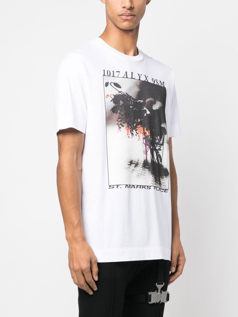 ★送料・関税込★1017 ALYX 9SM★PRINT SHORT SLEEVE T SHIRT★ 1017 ALYX 9SM Black Printed T-Shirt 1017 ALYX 9SM