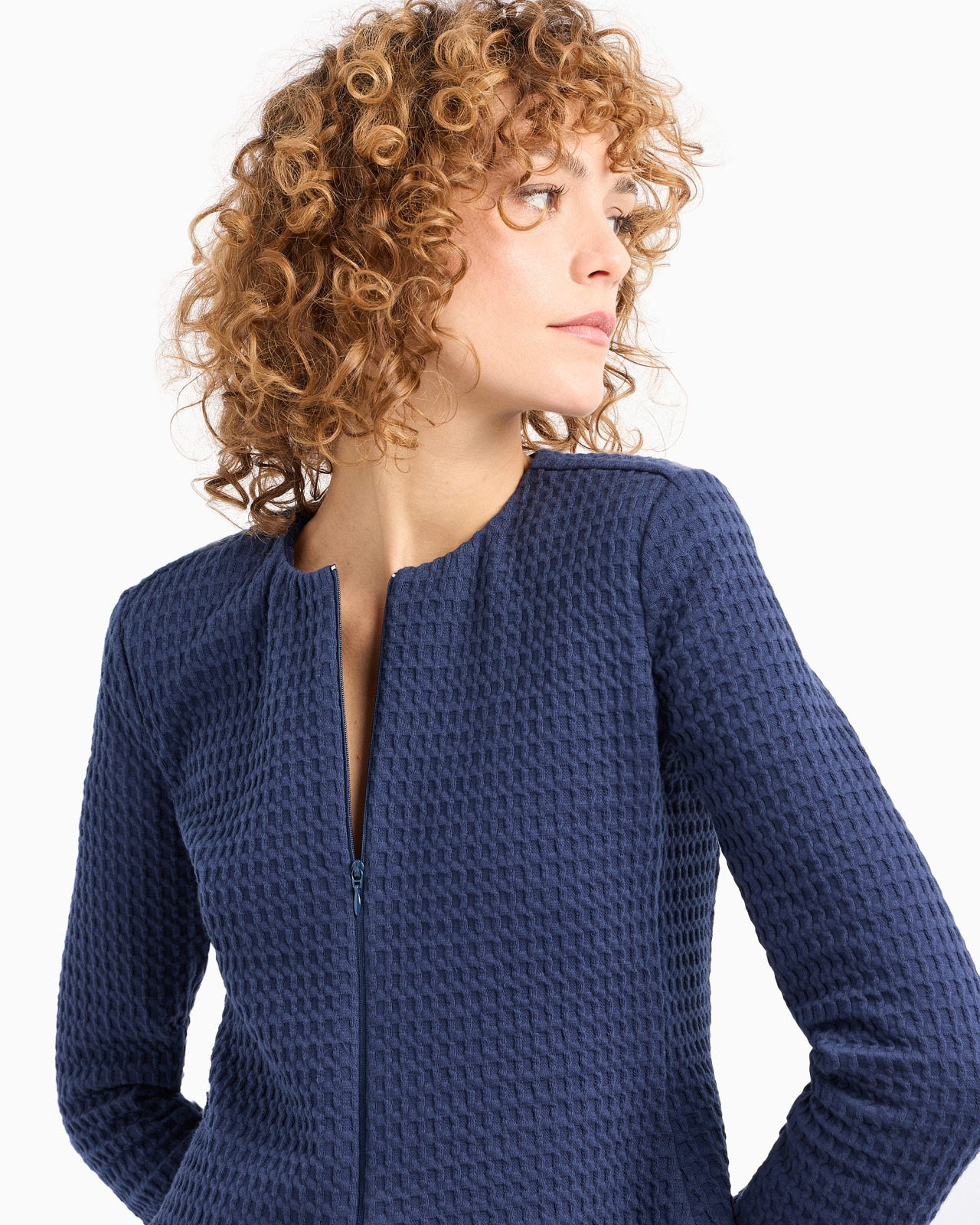 Waffle-effect knit jacket with zip and peplum - 5