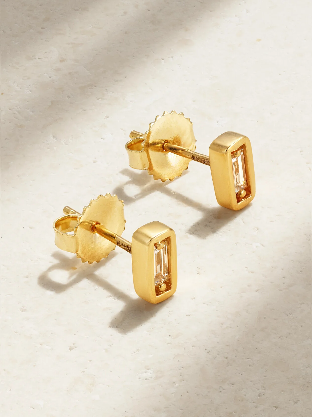 18-karat Gold Diamond Earrings - 1