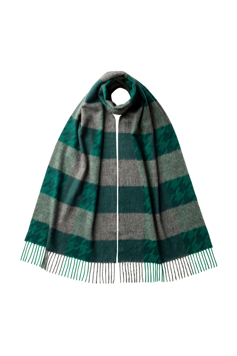 Johnstons of Elgin Green Highgrove Heritage Scarf outlook
