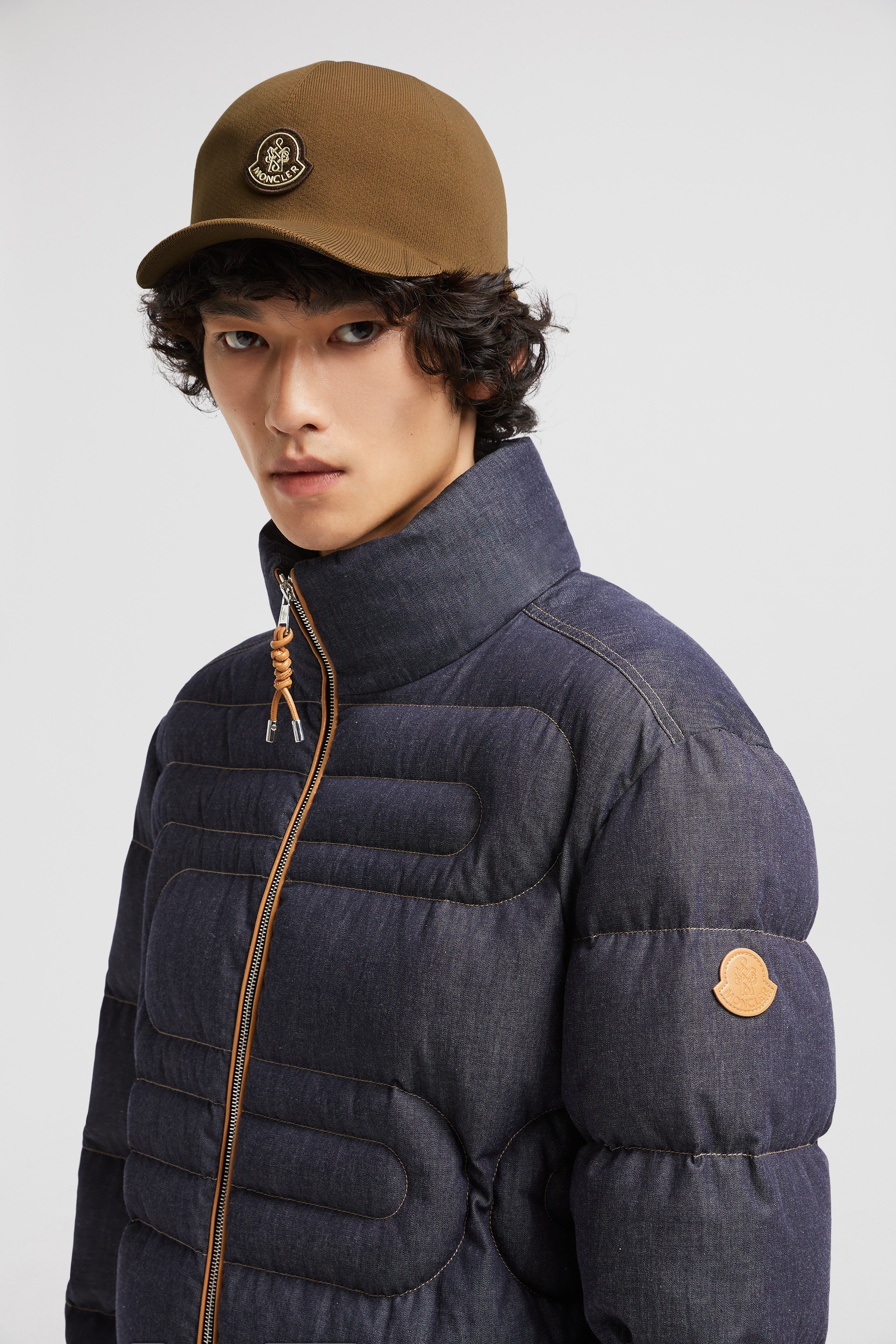 Xiaoqing Snake-Quilted Denim Short Down Jacket ★関税込 Moncler Xiaohai Snake-Quilted Denim Short Down Jacket