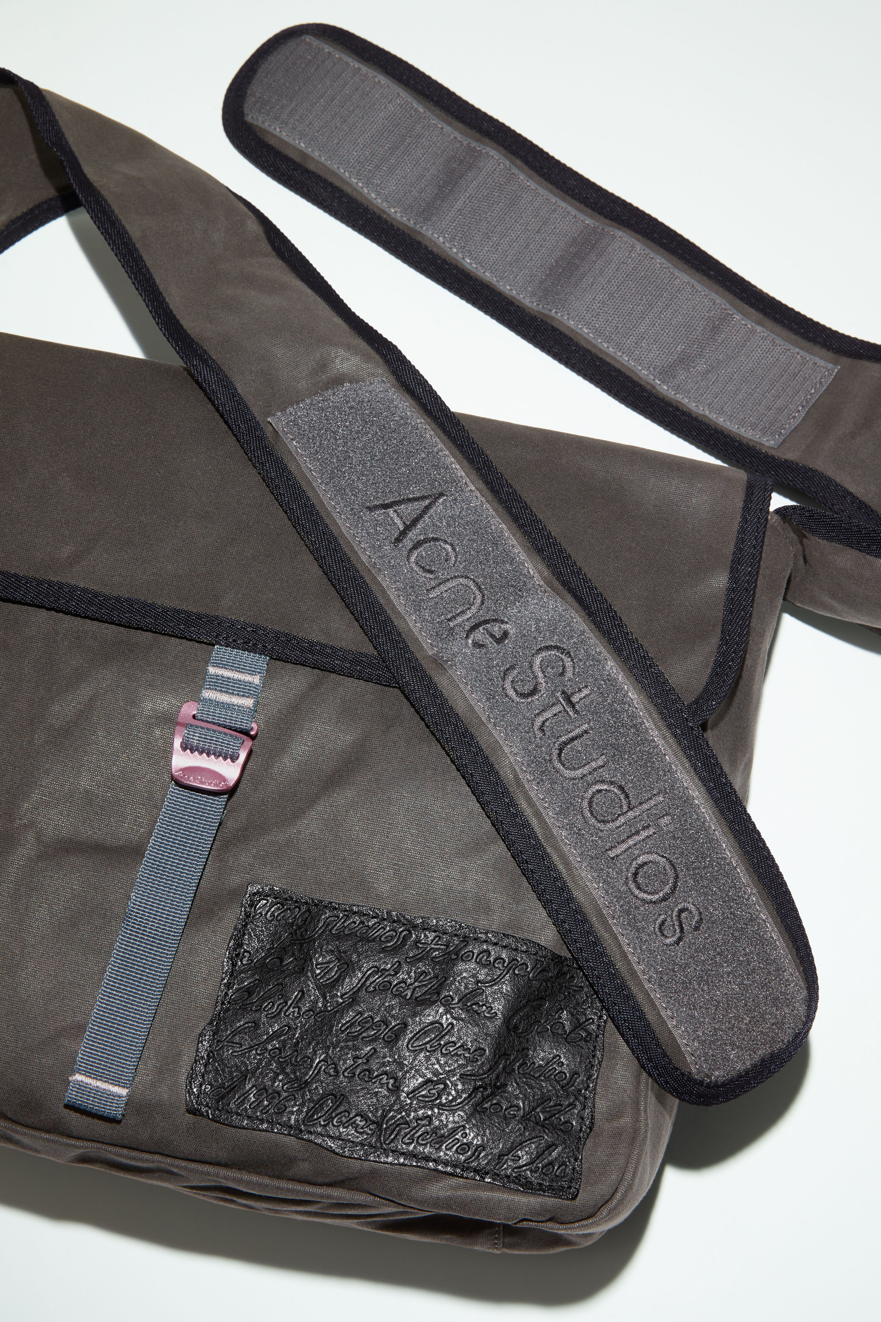 Messenger bag - Grey/black - 7