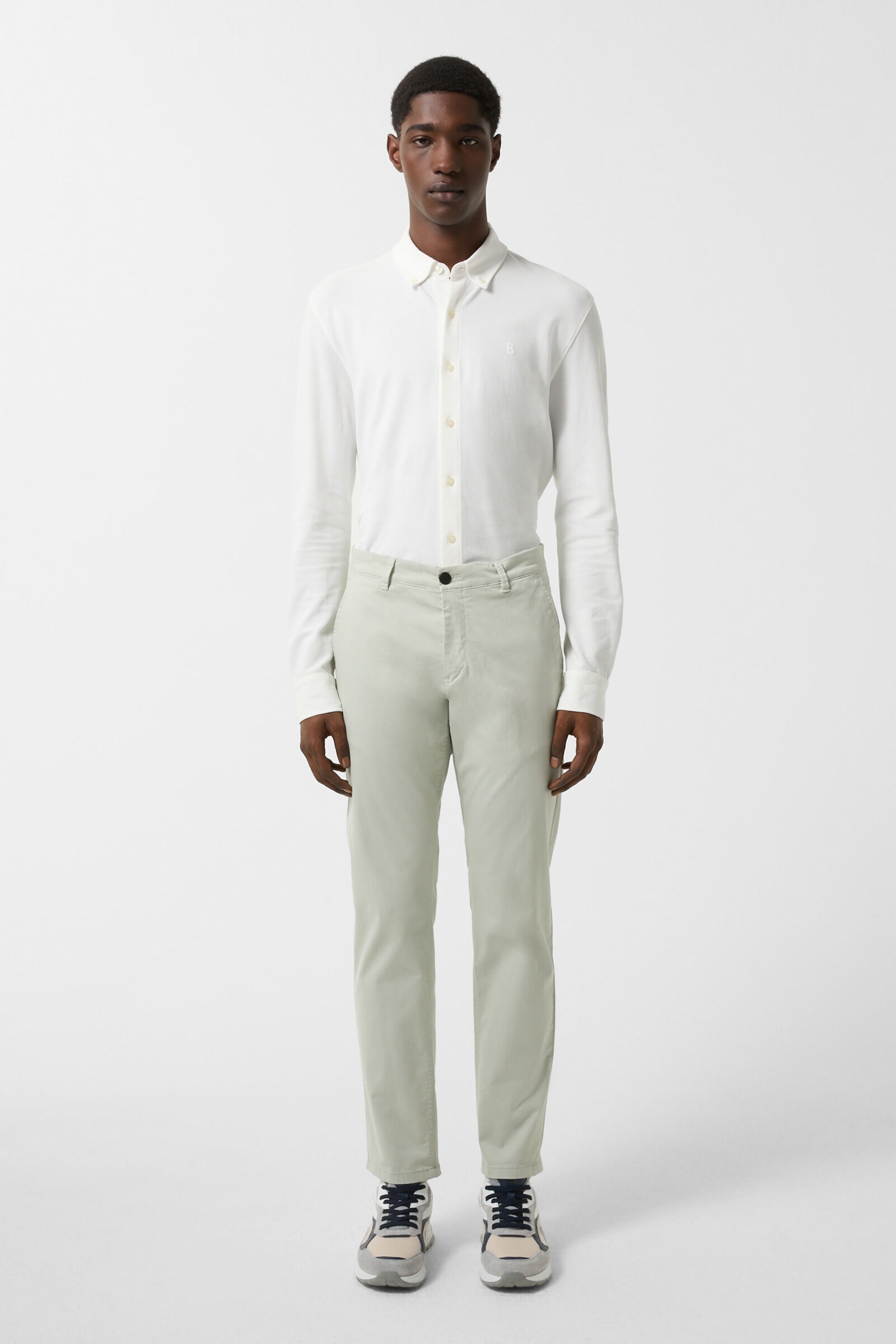 Nik chinos in Pistachio - 3