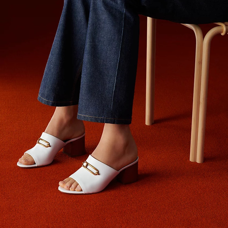 Hermès Camilla mule outlook