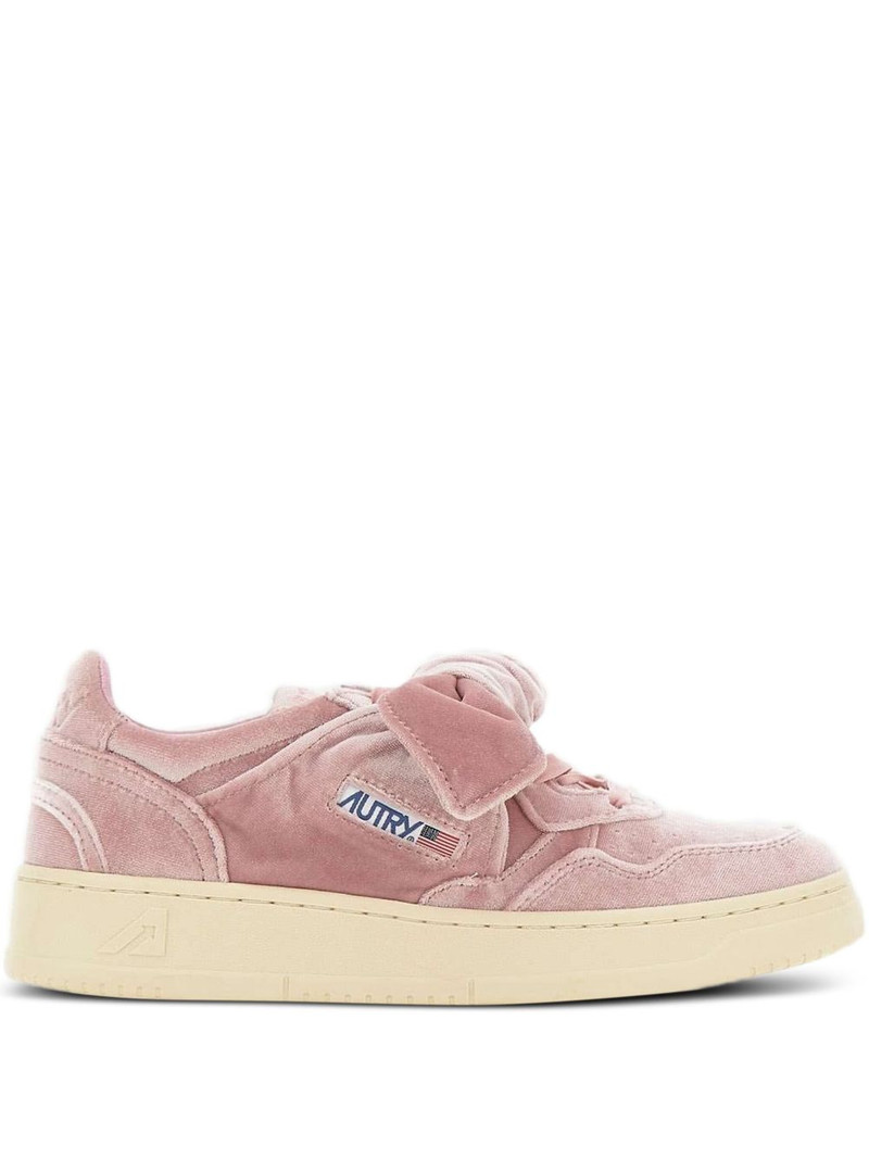 Medalist bow-detail sneakers 1