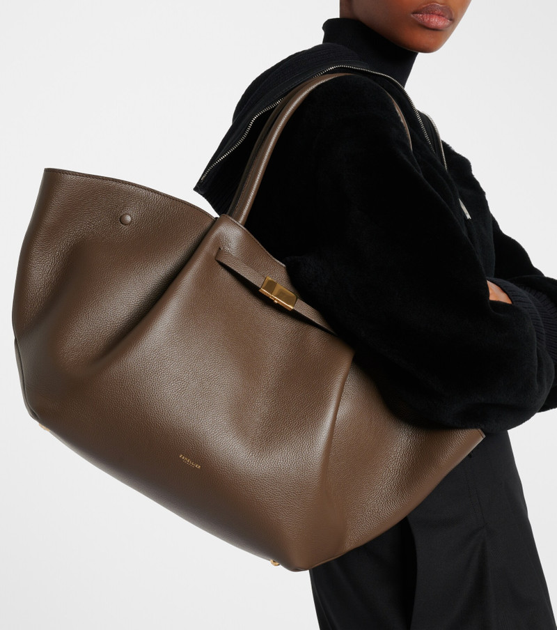 New York leather tote bag 2