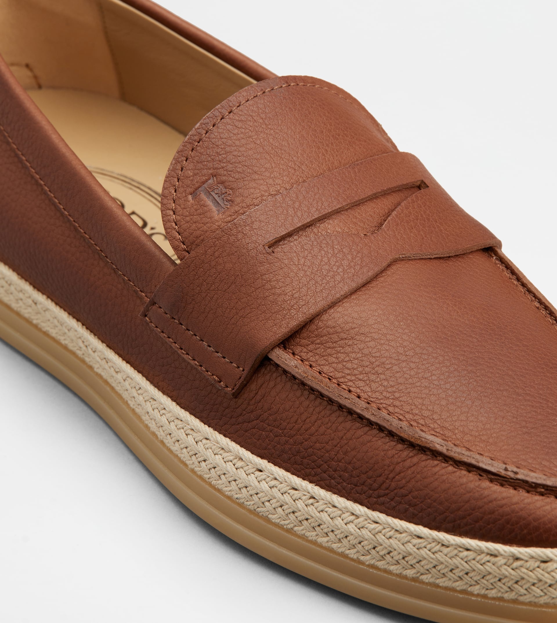 LOAFERS IN LEATHER - BROWN - 5