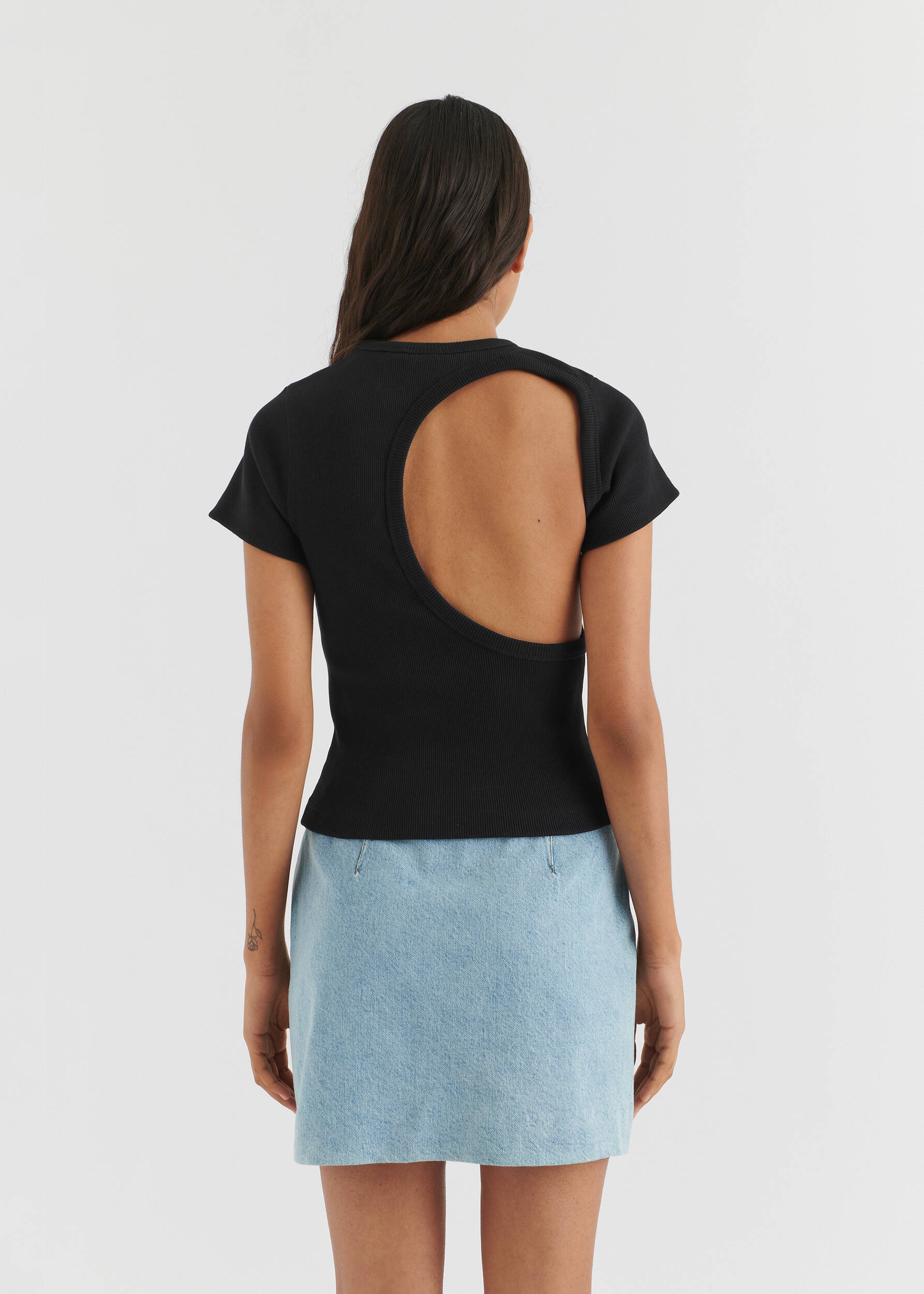 Solo Cut Out T-Shirt - 3