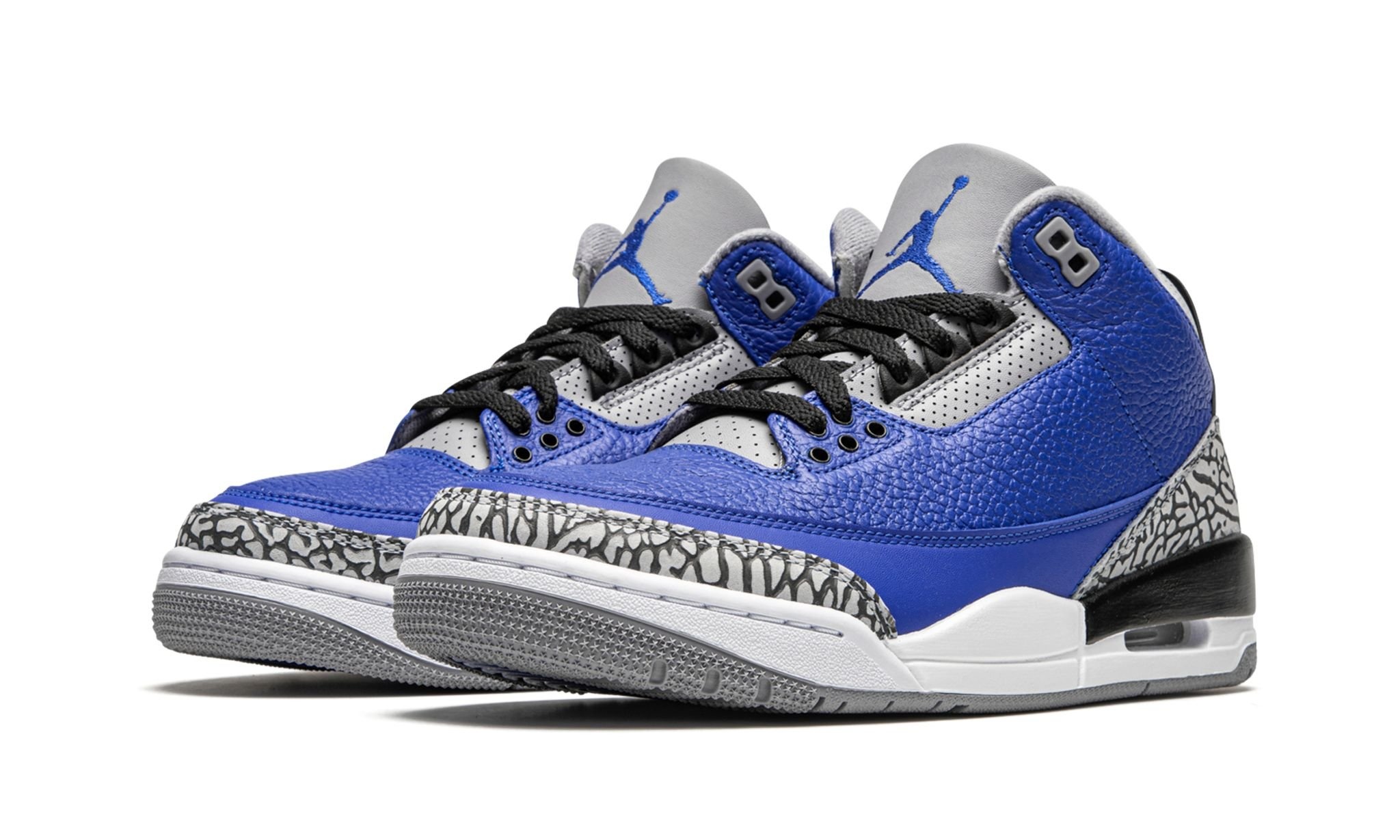 Air Jordan 3 Retro "Blue Cement" - 2