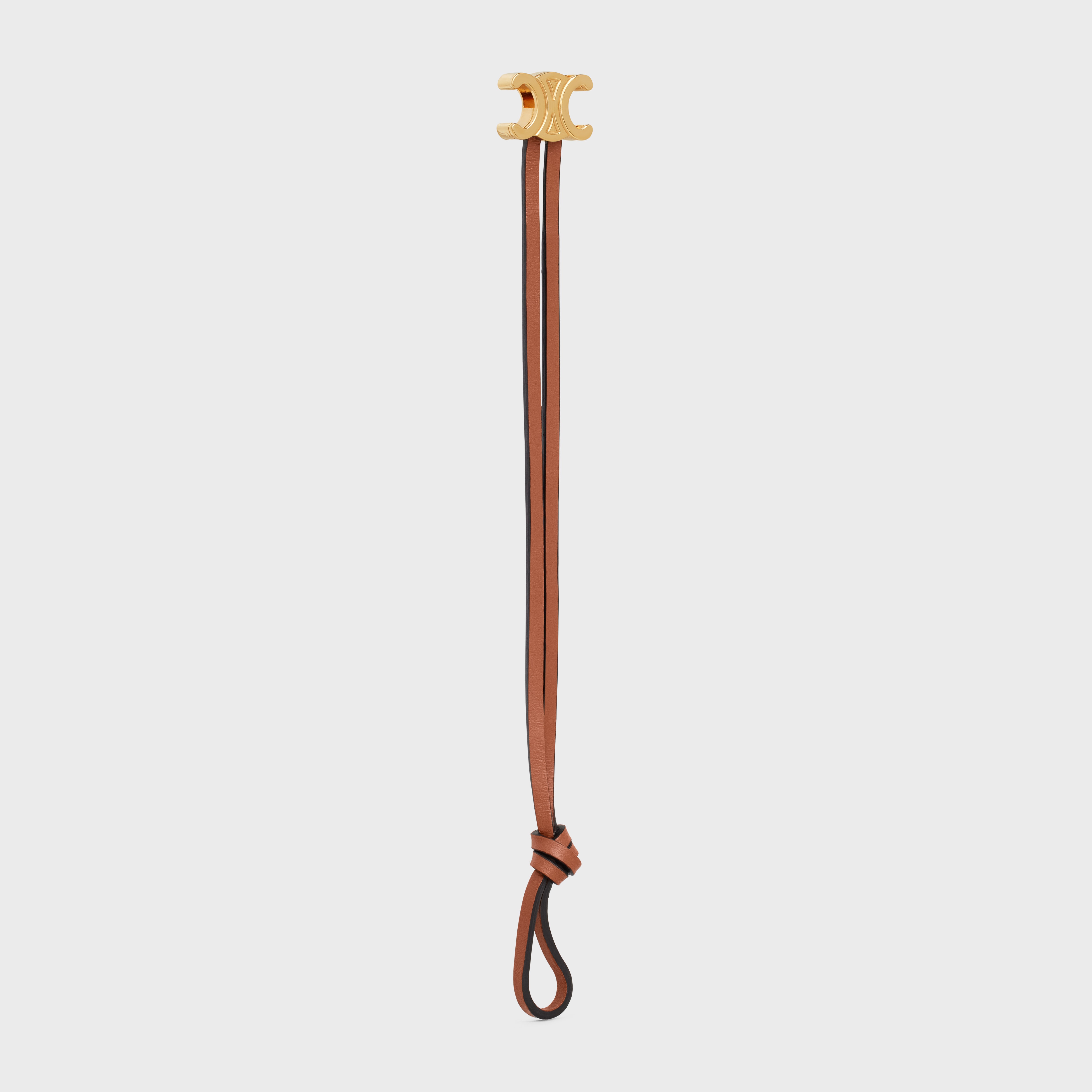 Triomphe Clasp Bracelet in Brass with Gold Finish and Tan Smooth Calfskin - 3