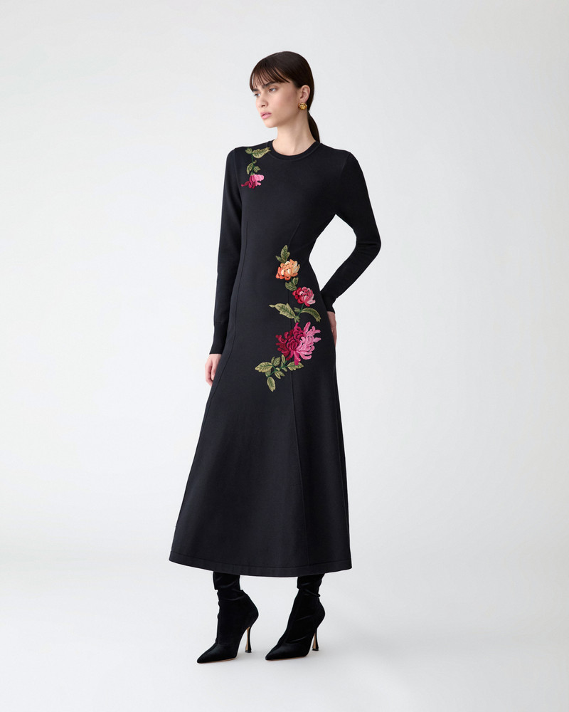 Chrysanthemum-Embroidered Midi Knit Dress 4