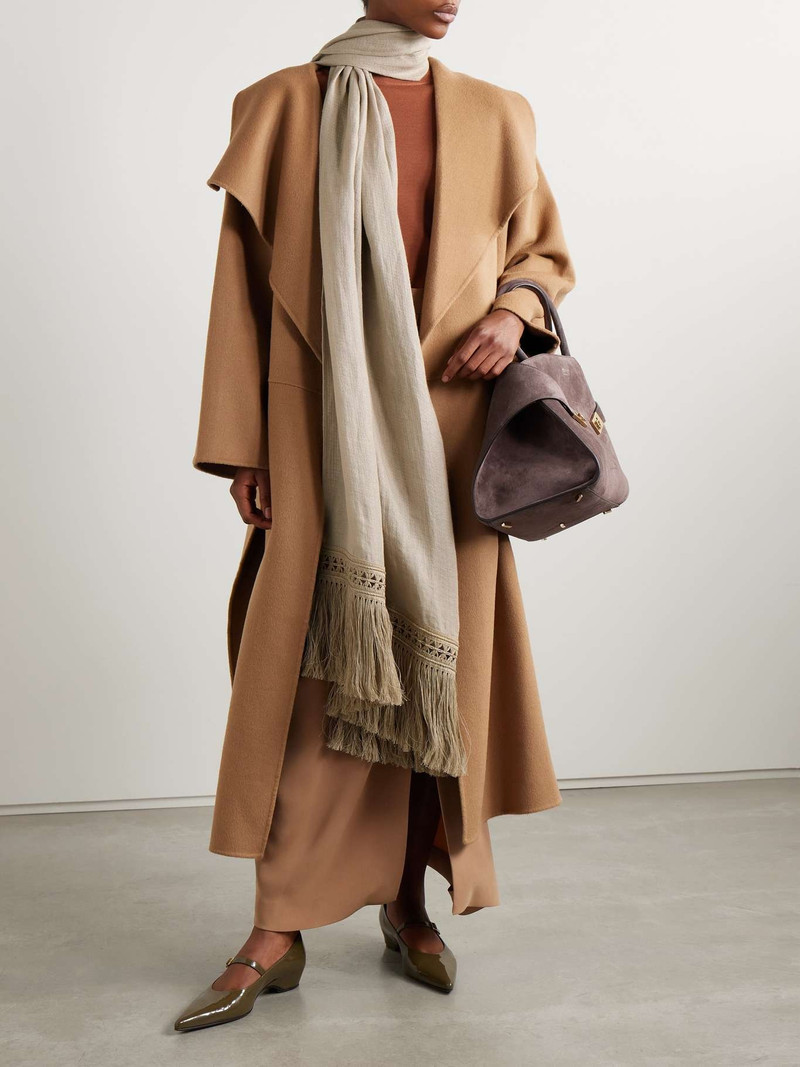Max Mara Grammo fringed macramé-trimmed linen scarf Beige outlook