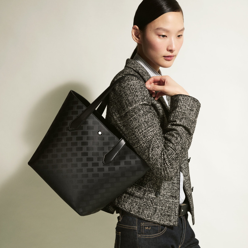 Montblanc 146 bag medium size 6