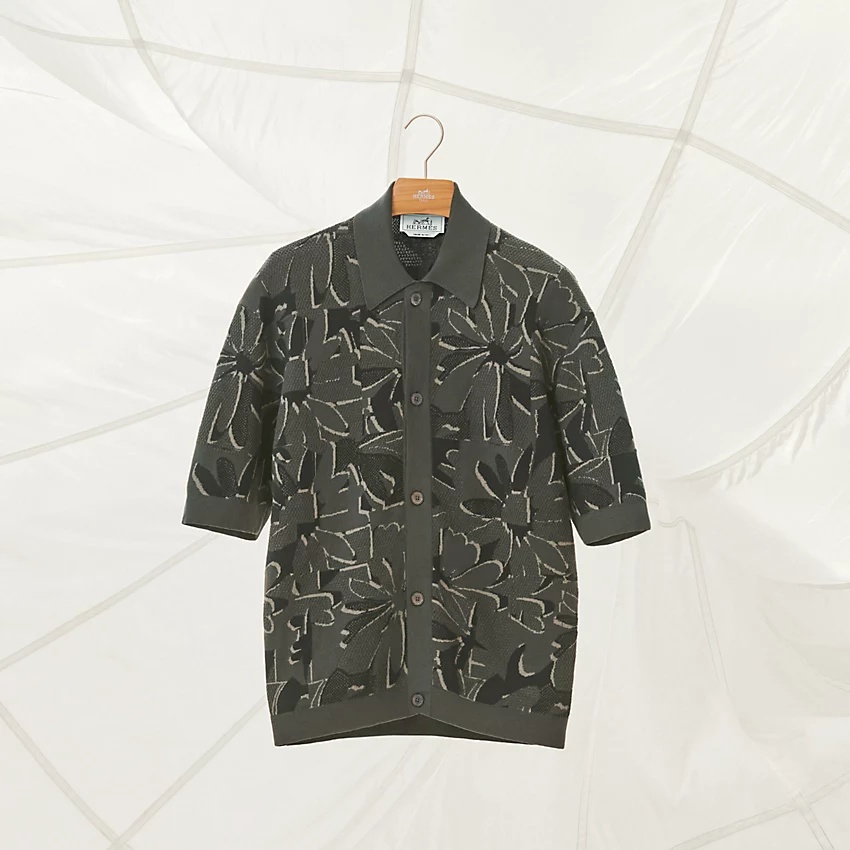 Boxy fit shirt with capri collar - 4