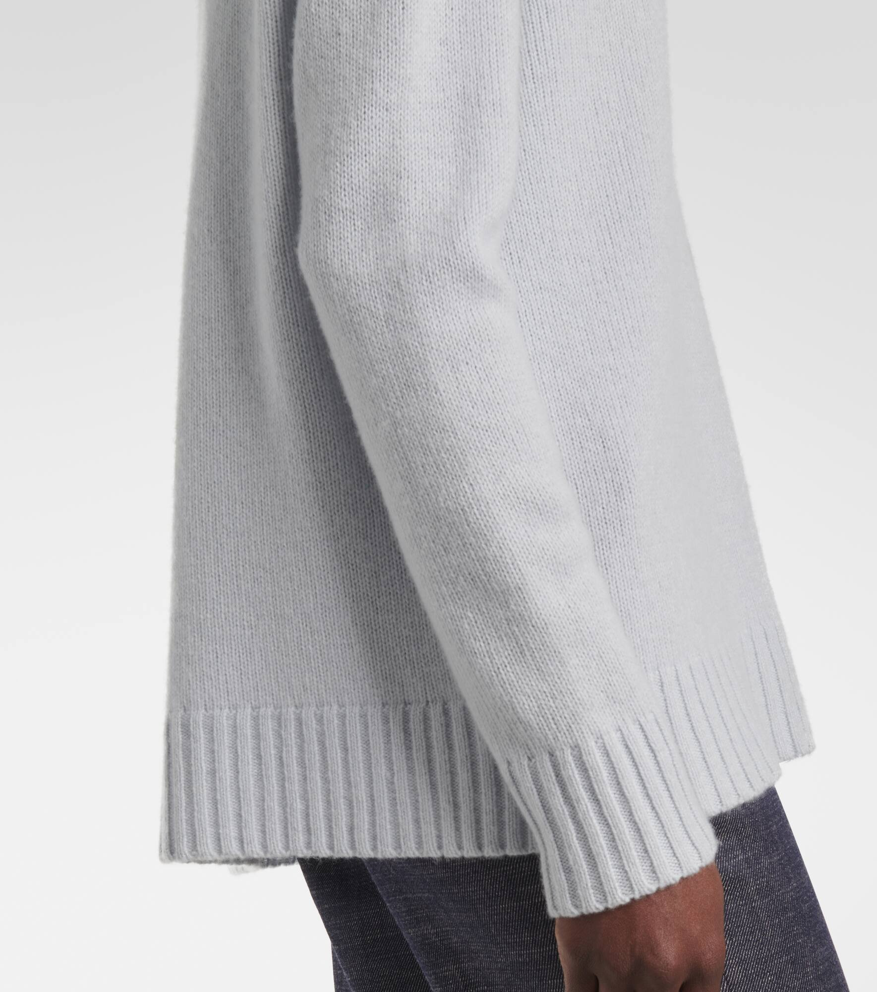 Oversized cashmere sweater - 5