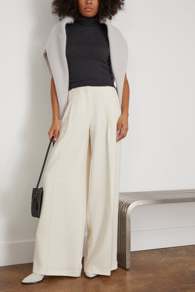 LA COLLECTION Deborah Knitted Top in Dark Grey outlook