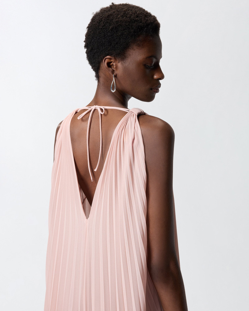 LONG PLEATED DRESS WITH SLIT 6